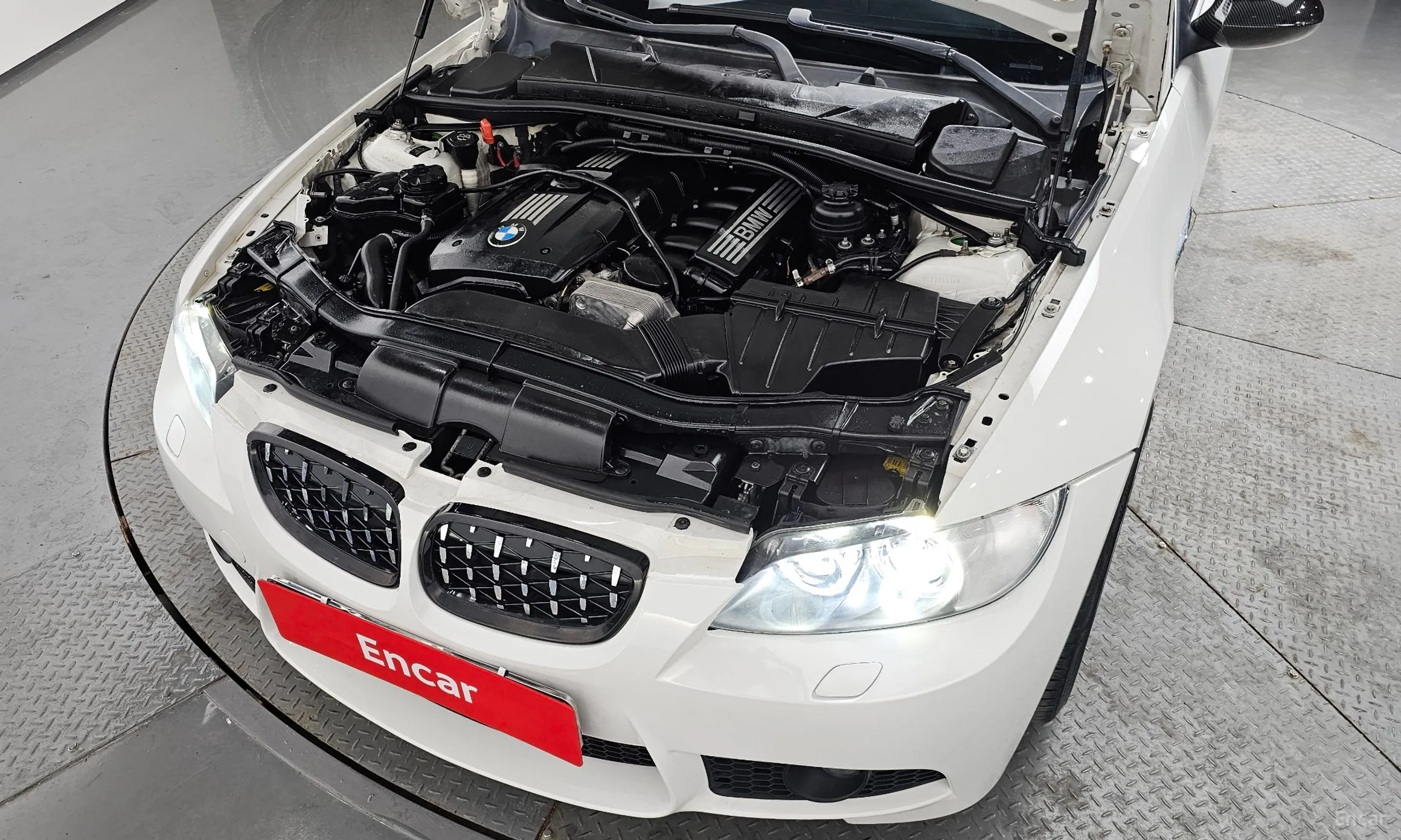 BMW 3 Series (E90) превью 6