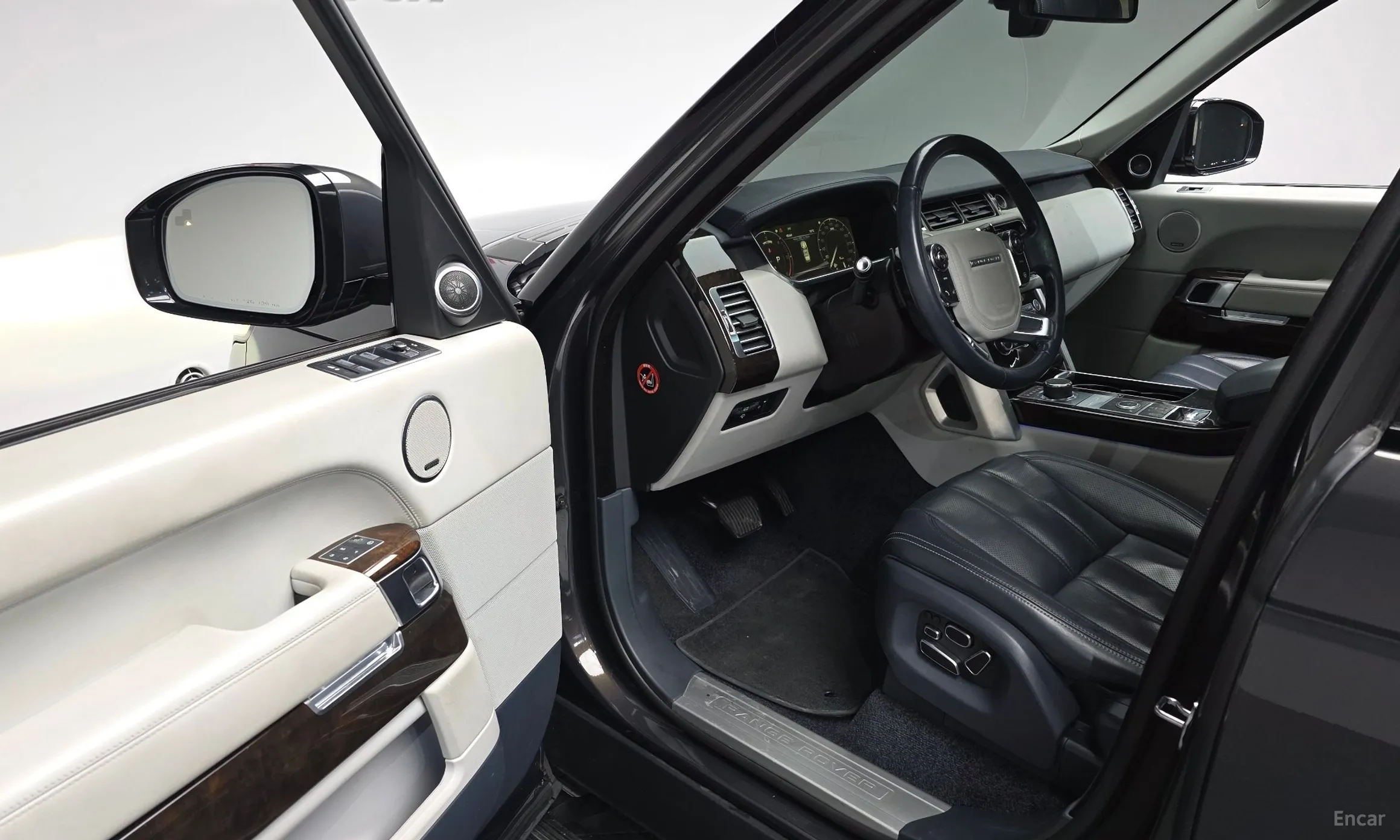 Land Rover Range Rover 4th Generation превью 10