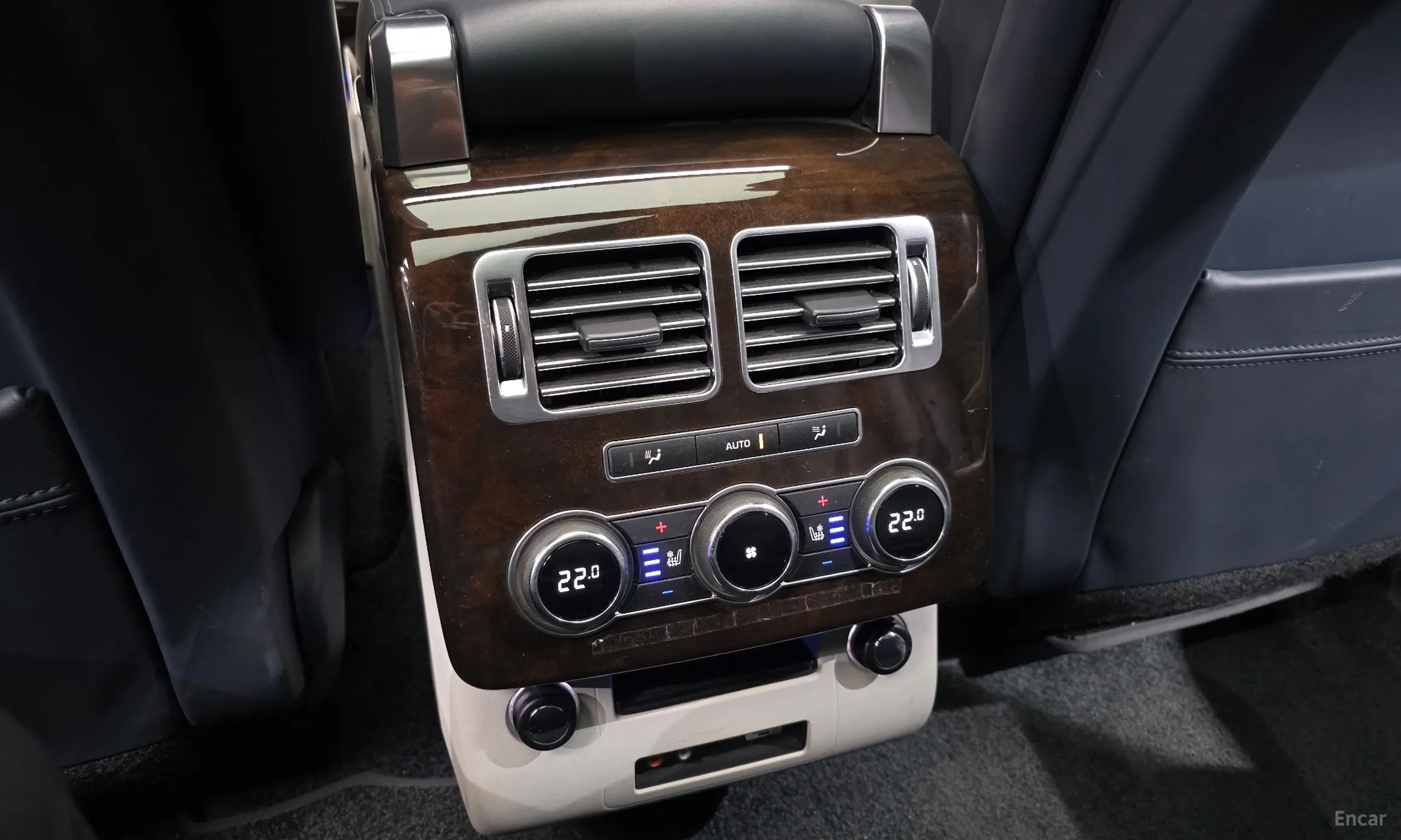 Land Rover Range Rover 4th Generation превью 19
