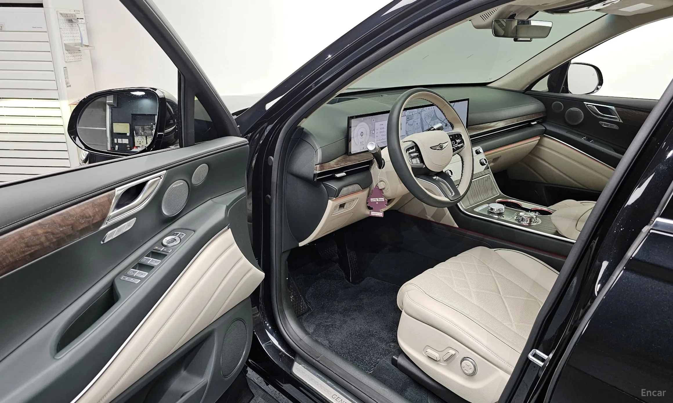 Genesis GV80 превью 10