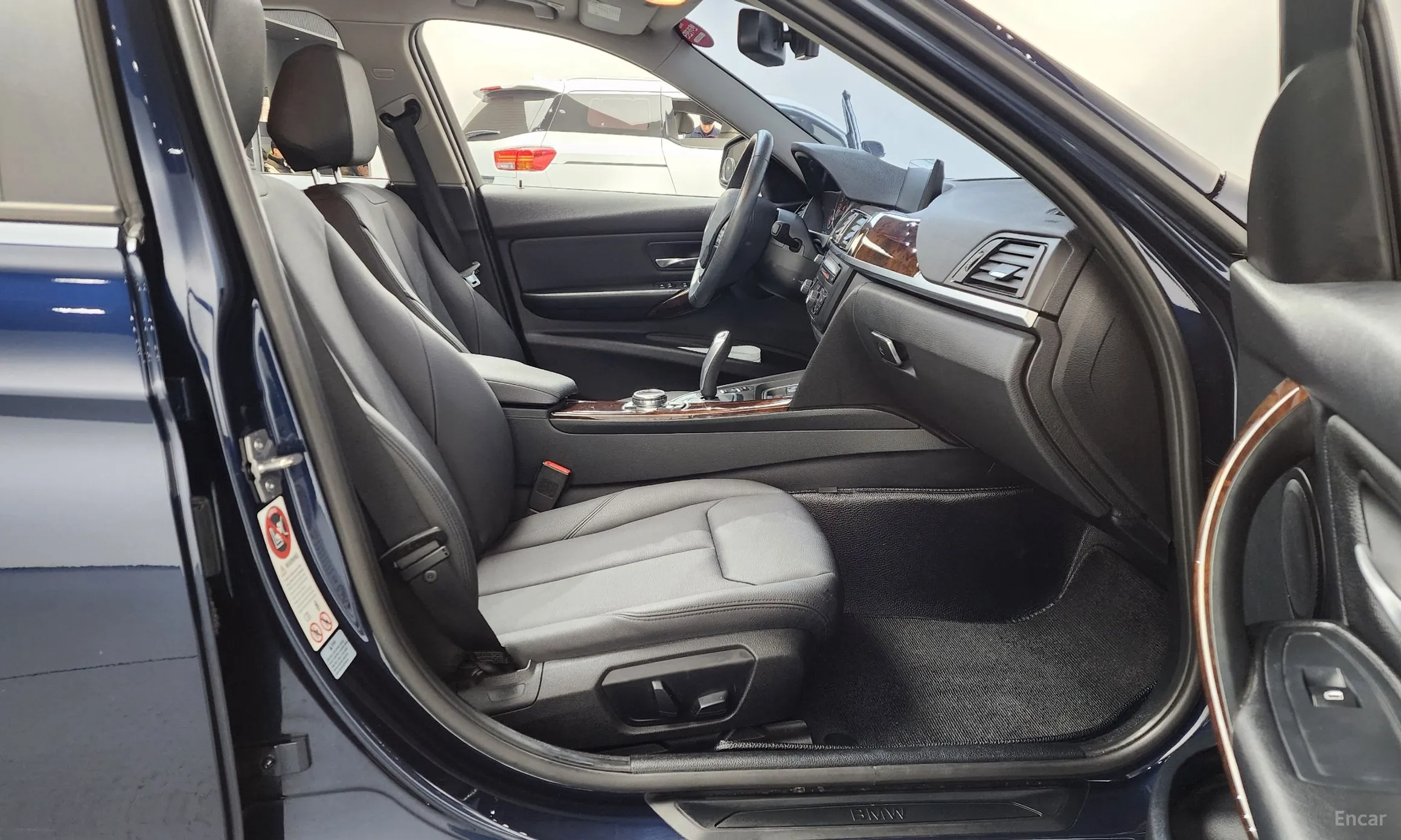 BMW 3 Series (F30) превью 11