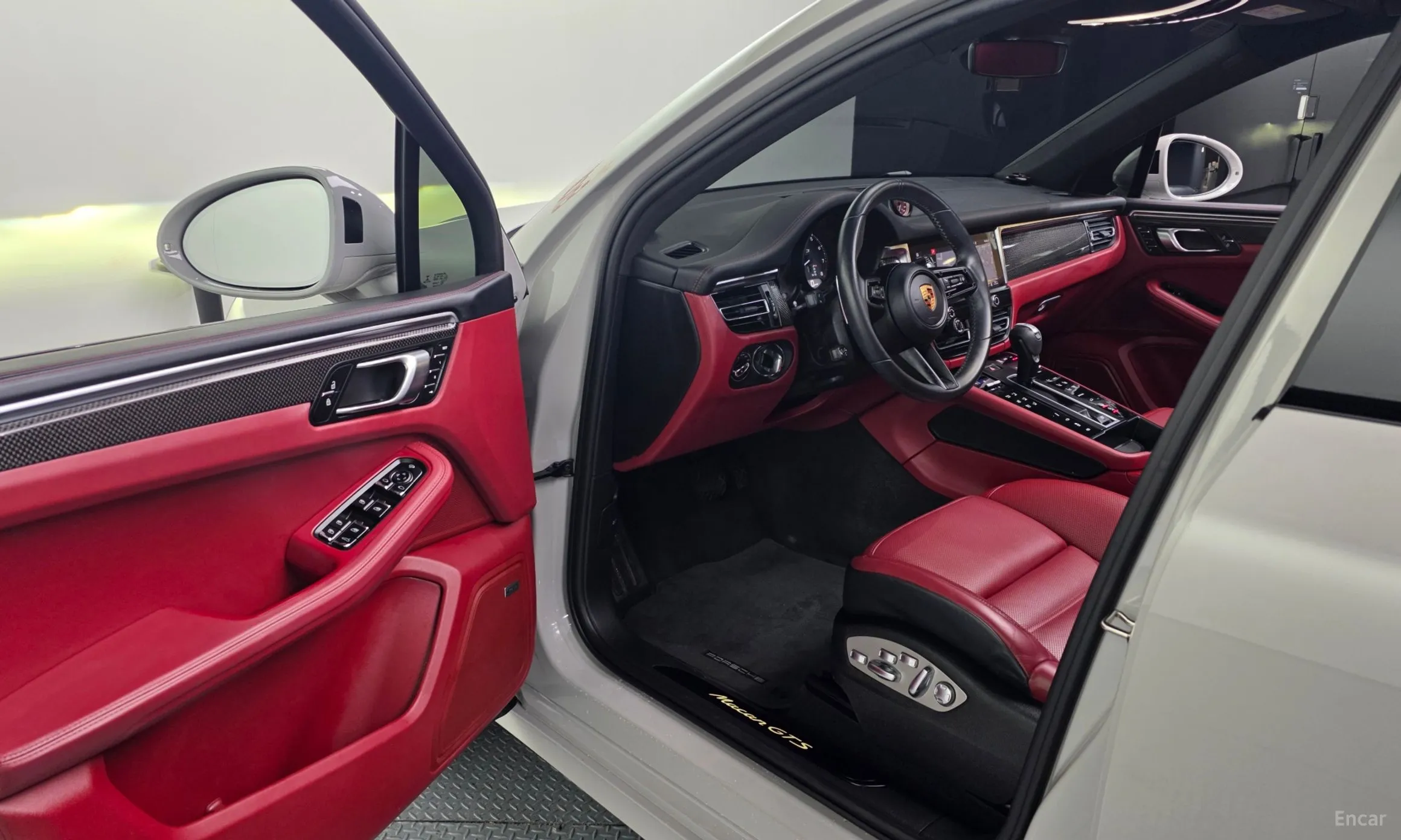 Porsche Macan превью 10