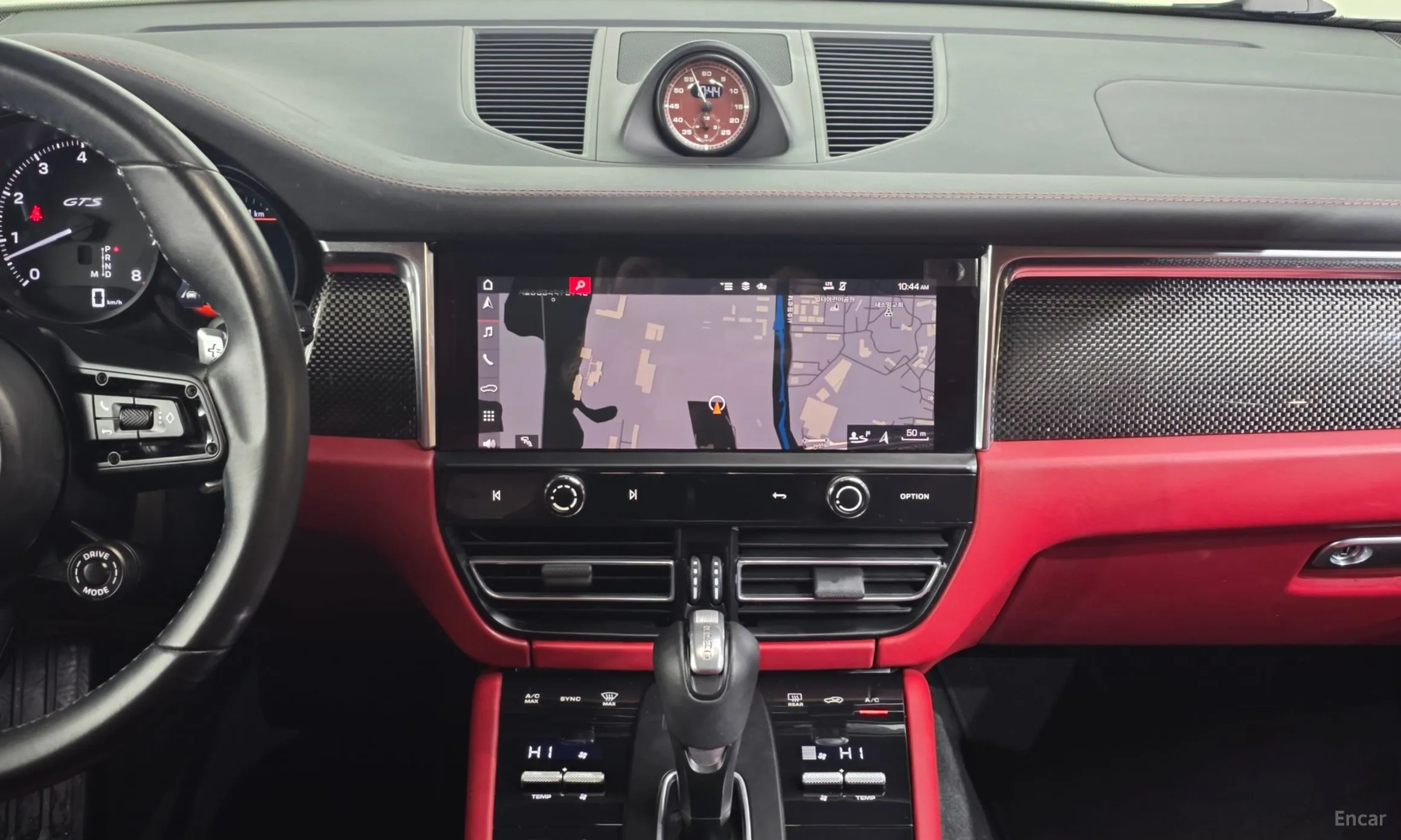 Porsche Macan превью 14