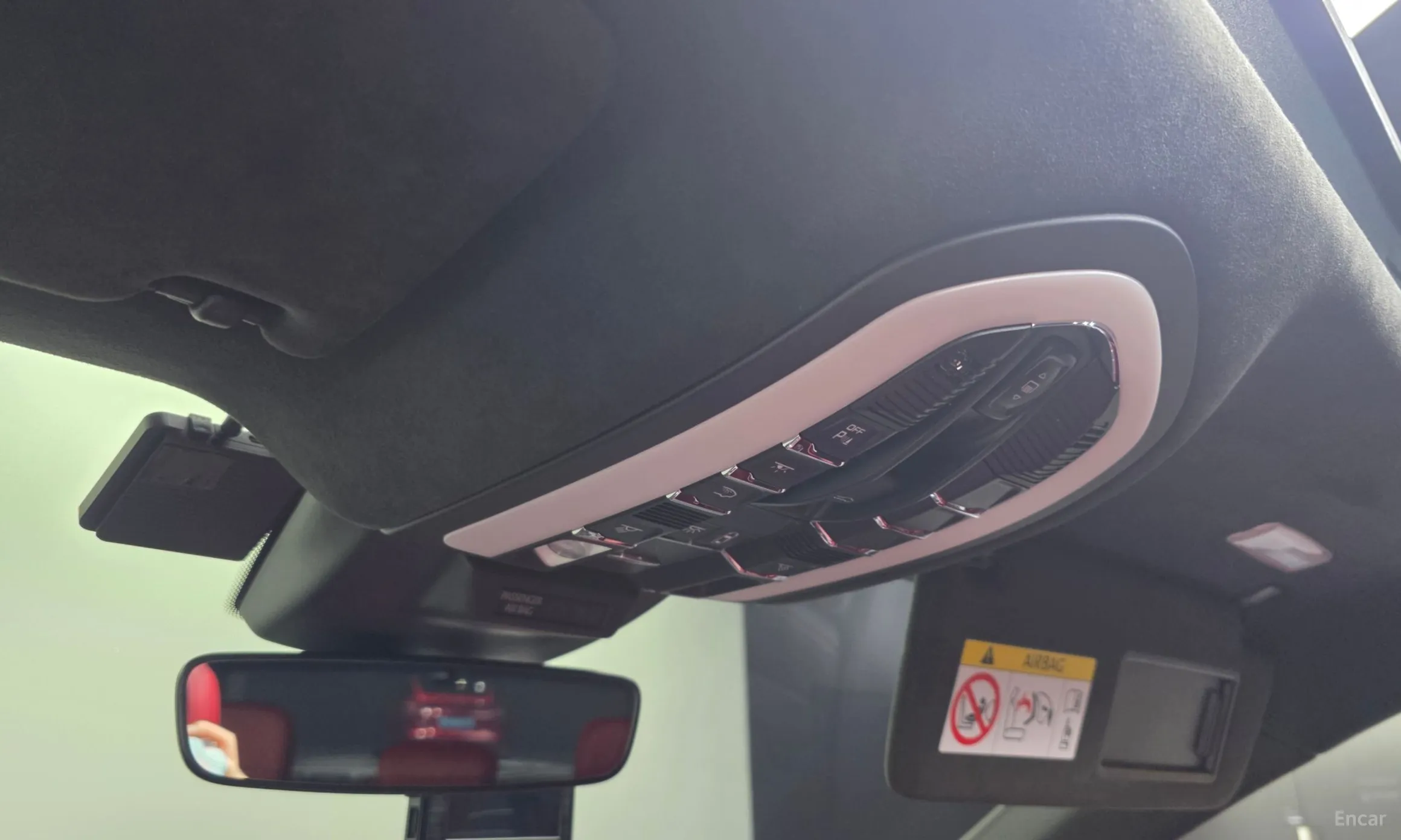 Porsche Macan превью 20