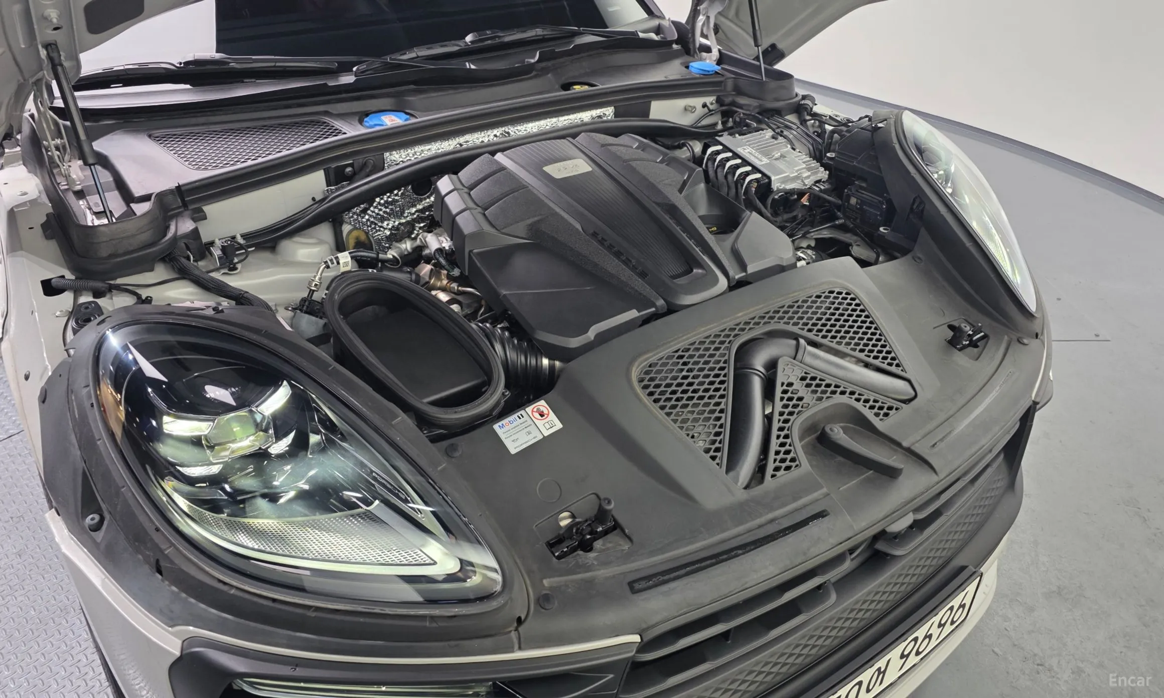 Porsche Macan превью 6