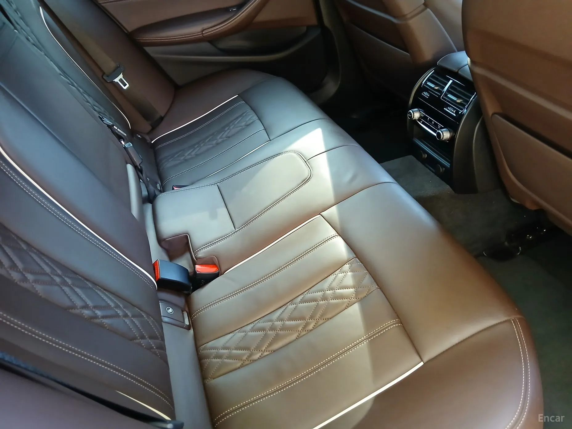 BMW 5 Series (G30) превью 7