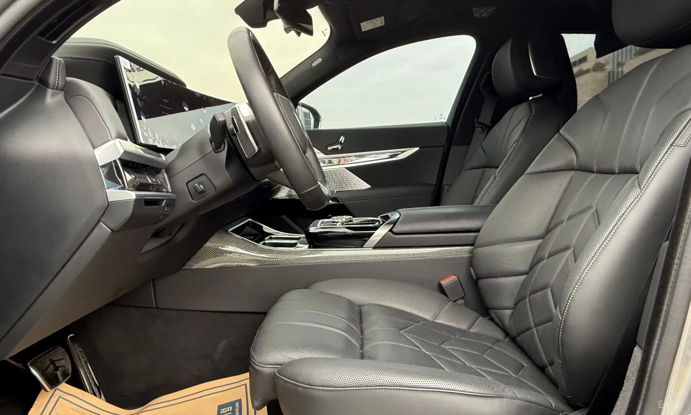 BMW 7 Series (G70) превью 10