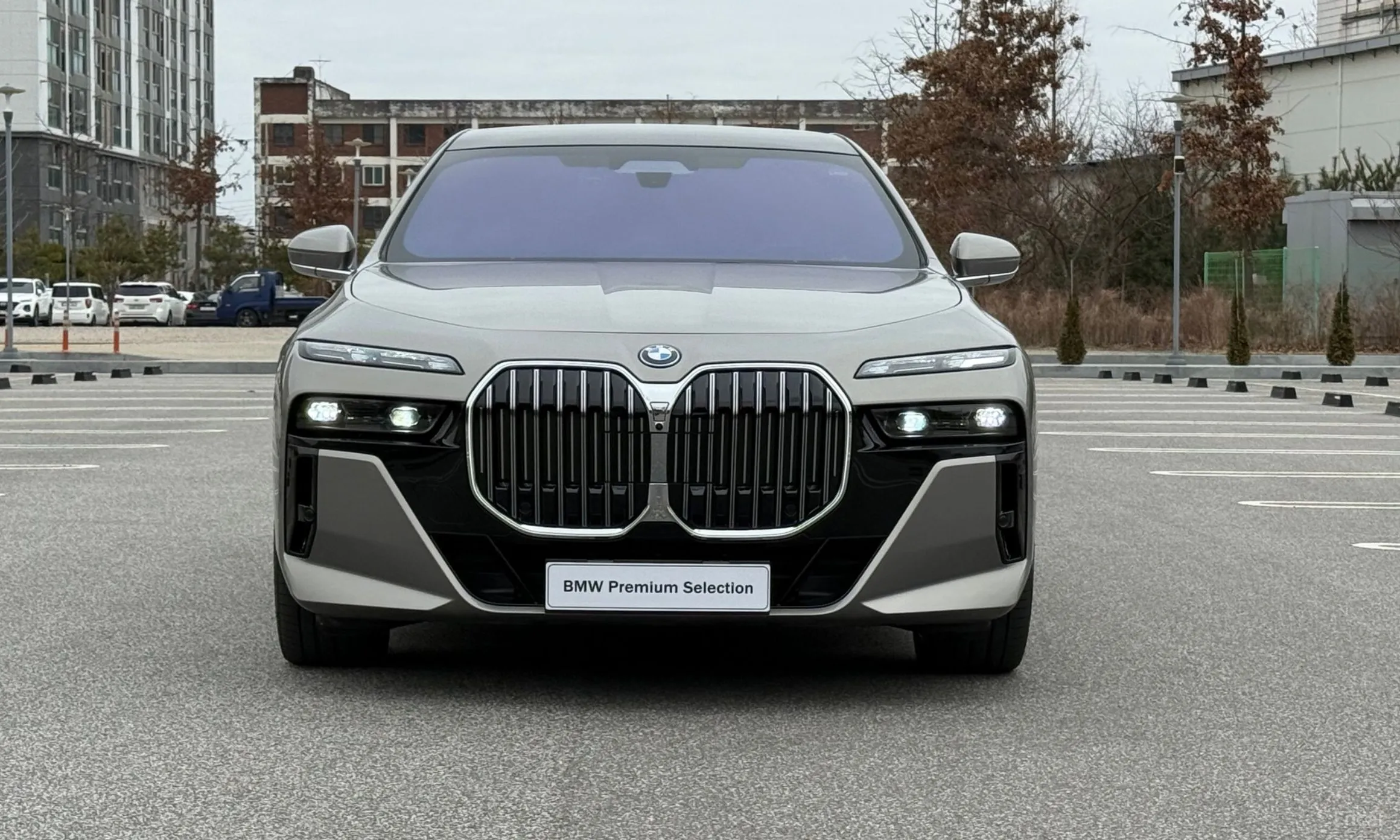 BMW 7 Series (G70) превью 3