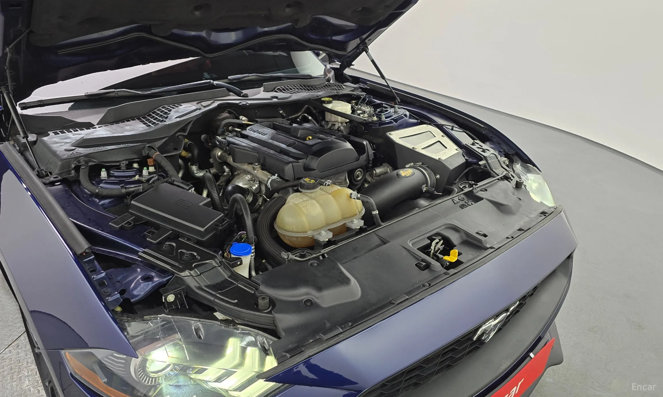Ford Mustang превью 6