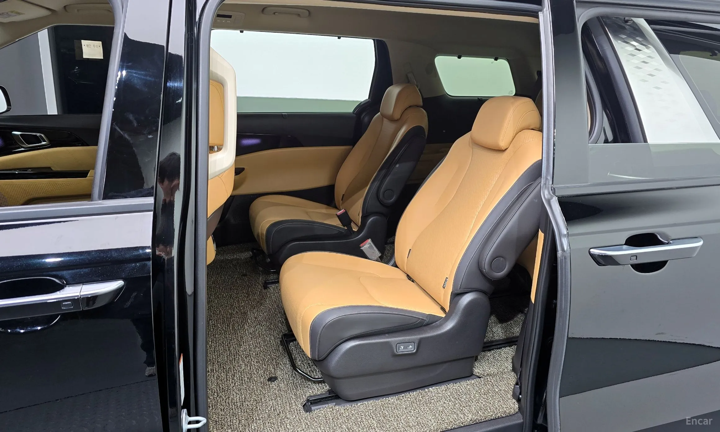 Kia Carnival Gen 4 превью 12