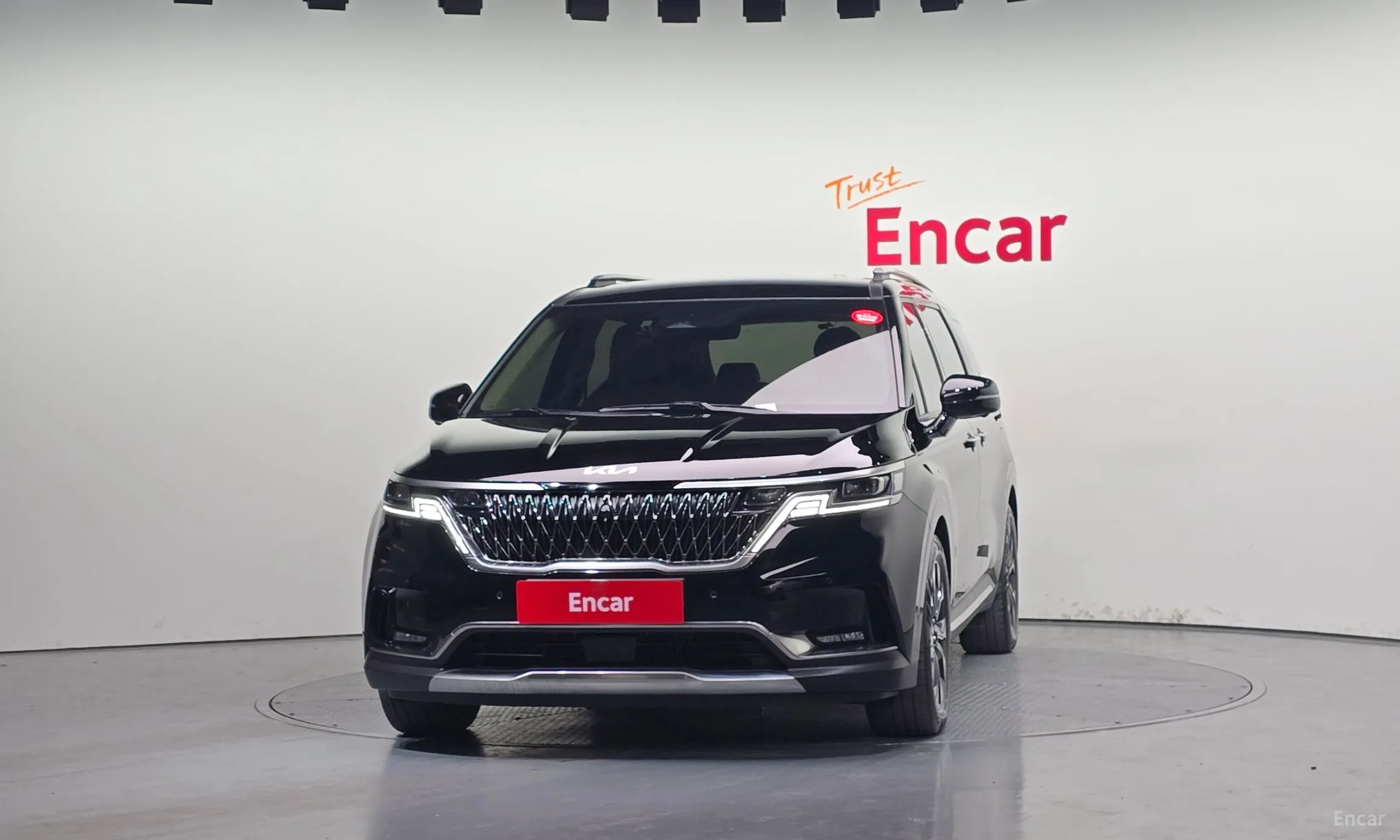 Kia Carnival Gen 4 превью 3