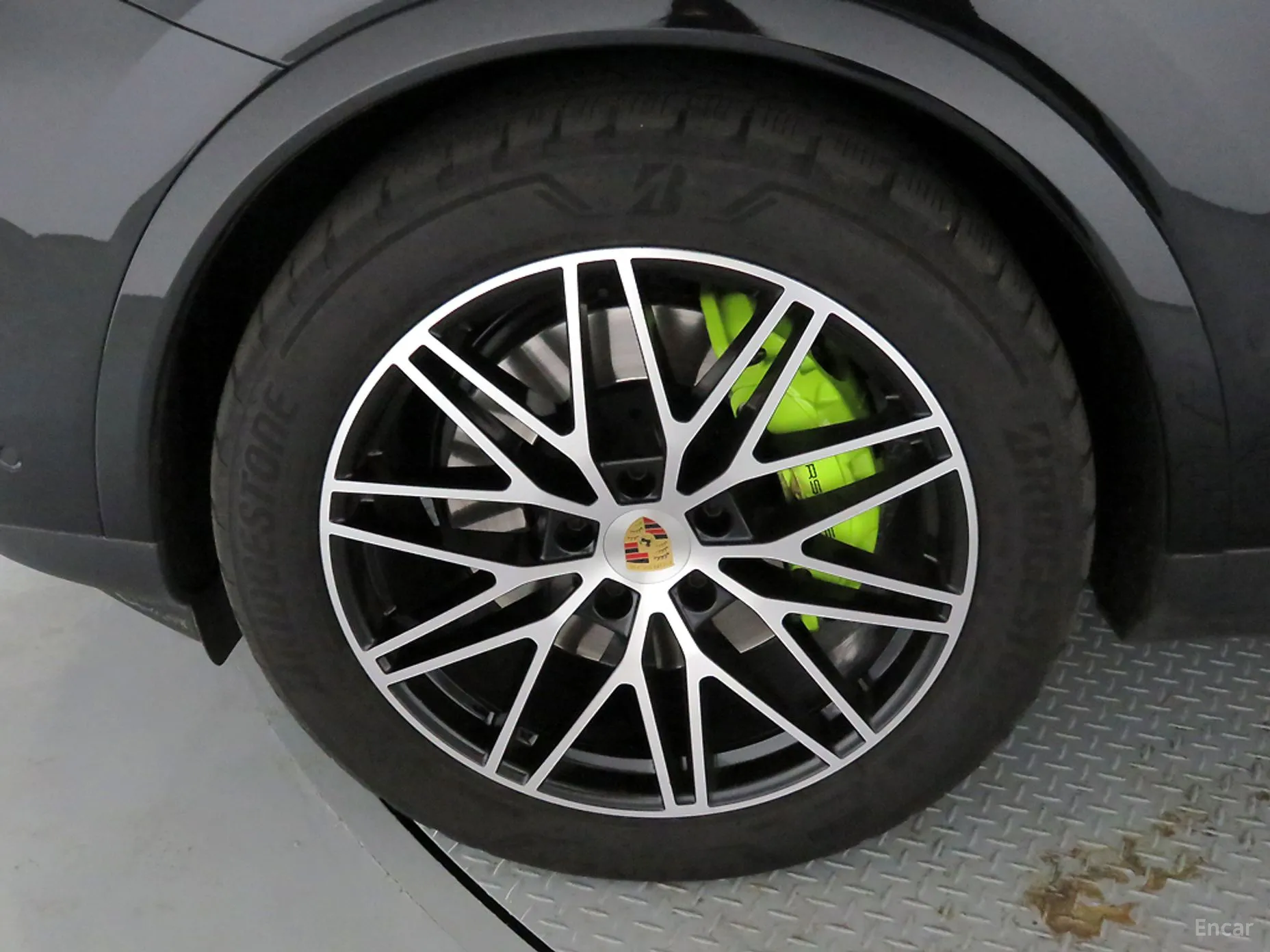 Porsche Cayenne (PO536) превью 5
