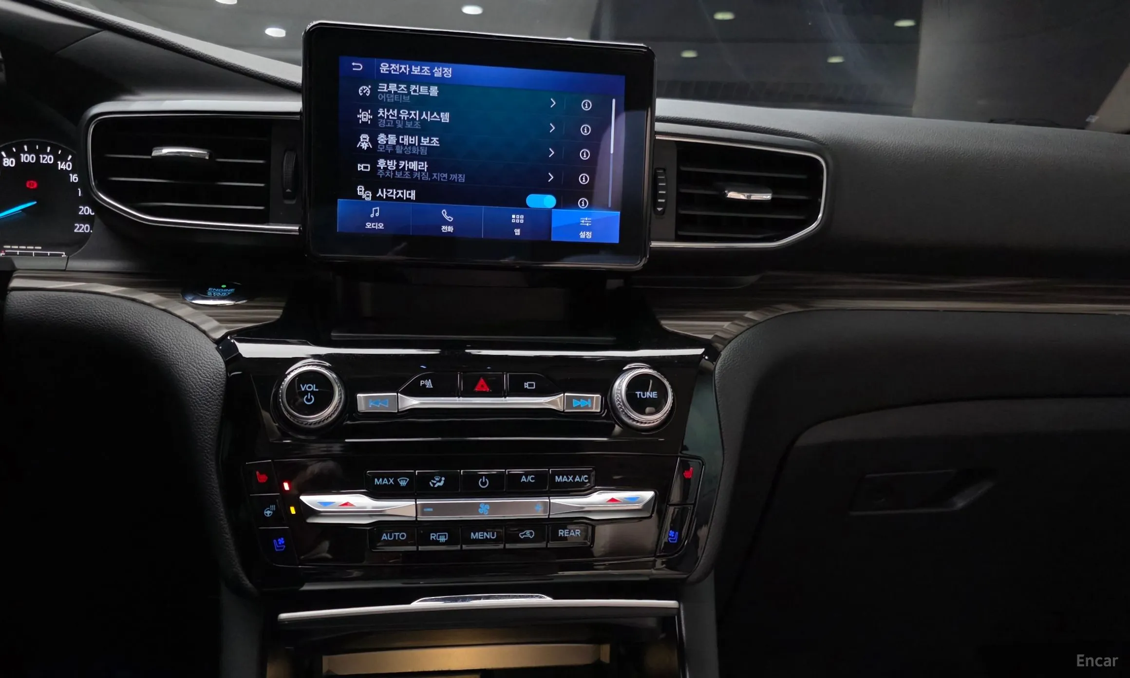 Ford Explorer 6th Generation превью 14
