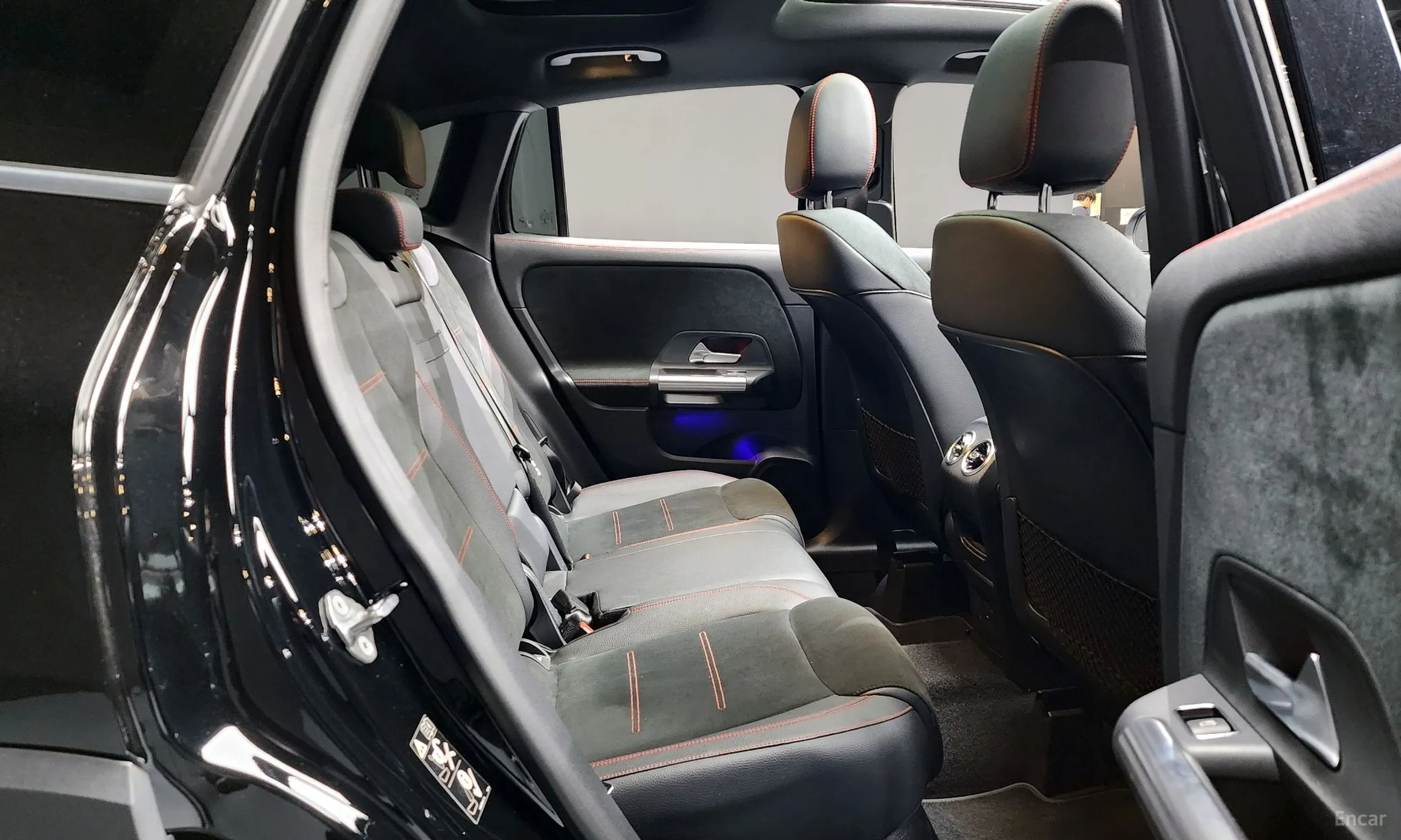 Mercedes Benz GLA-Class H247 превью 12