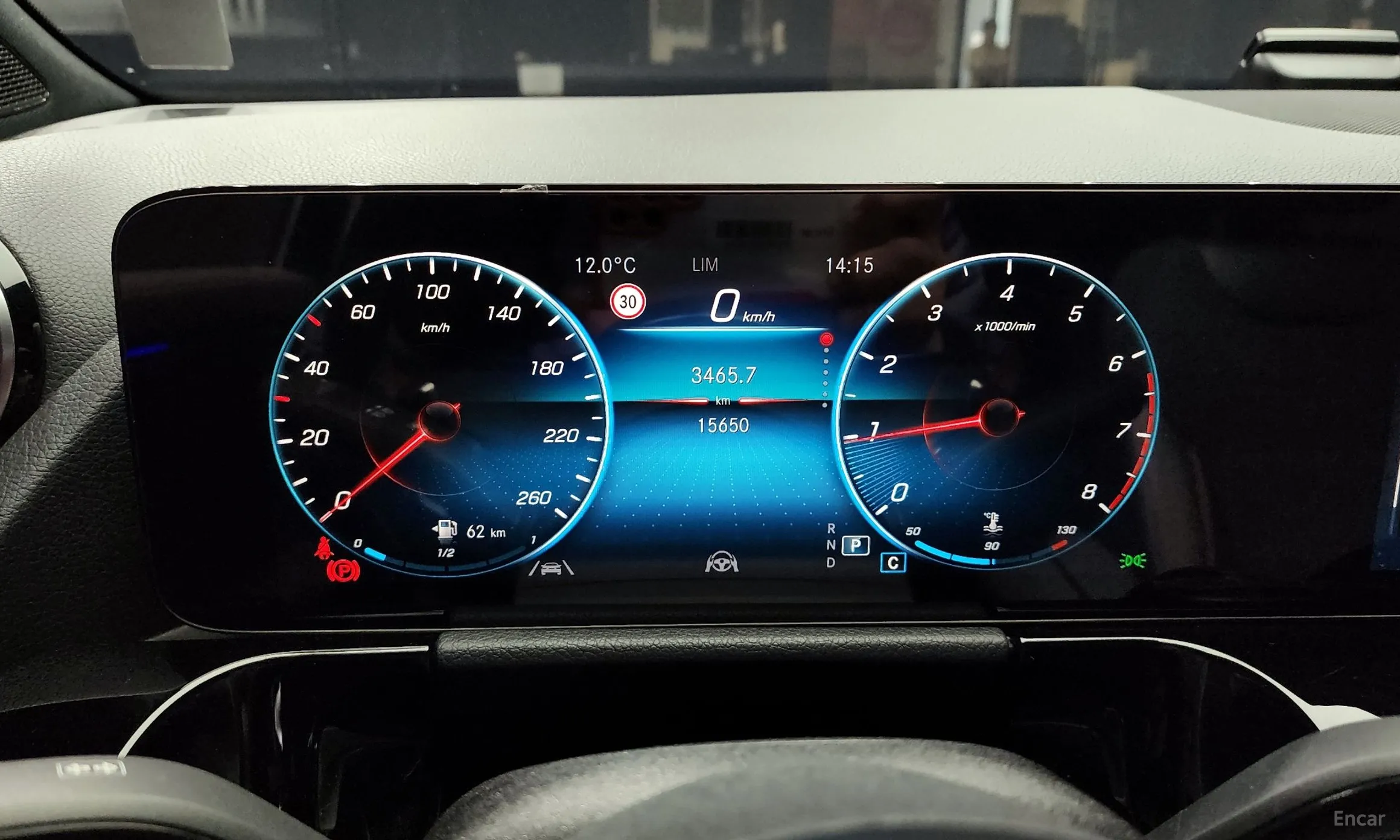 Mercedes Benz GLA-Class H247 превью 8