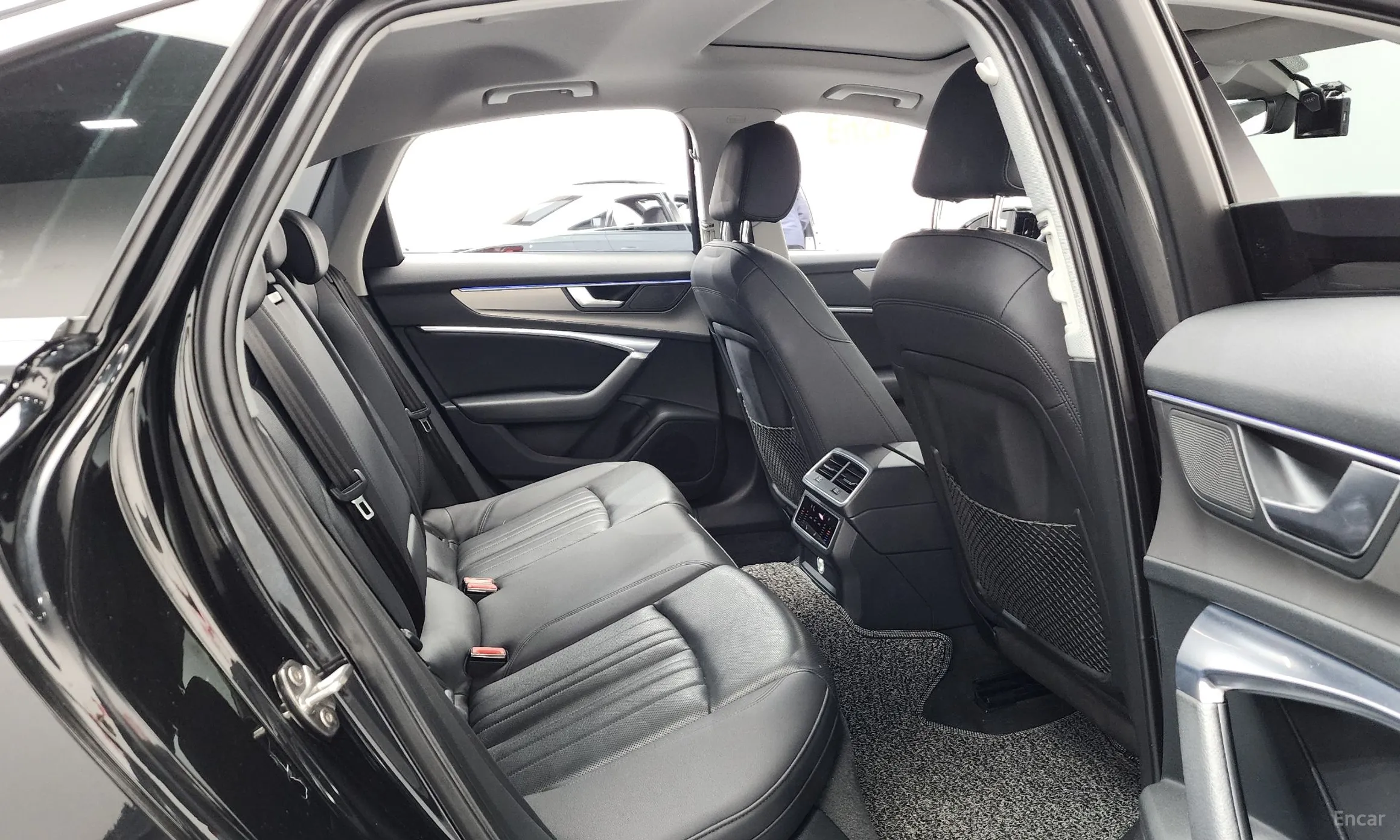 Audi A6 (C8) превью 12