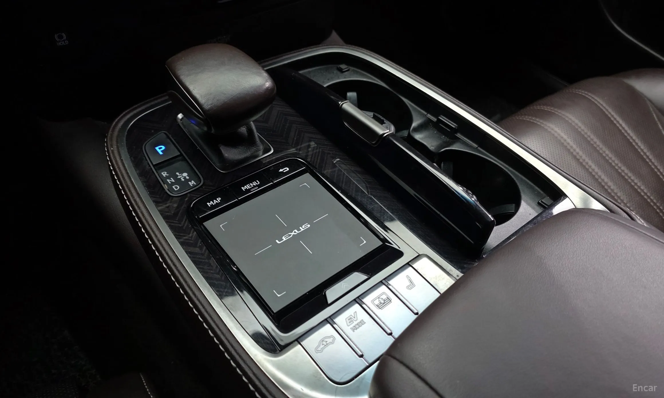 Lexus LS500h Gen 5 превью 9