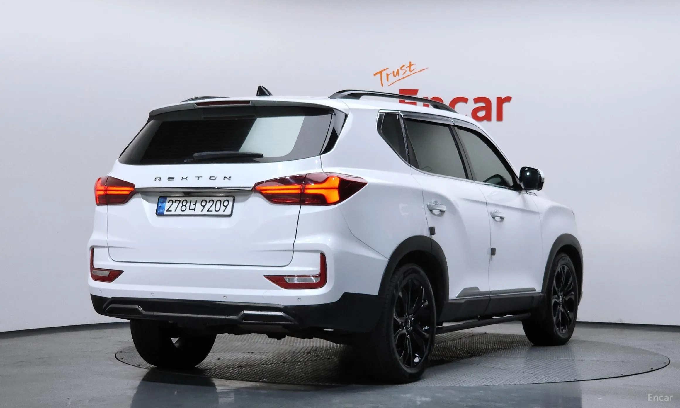 KG Mobility (SsangYong) Rexton превью 2