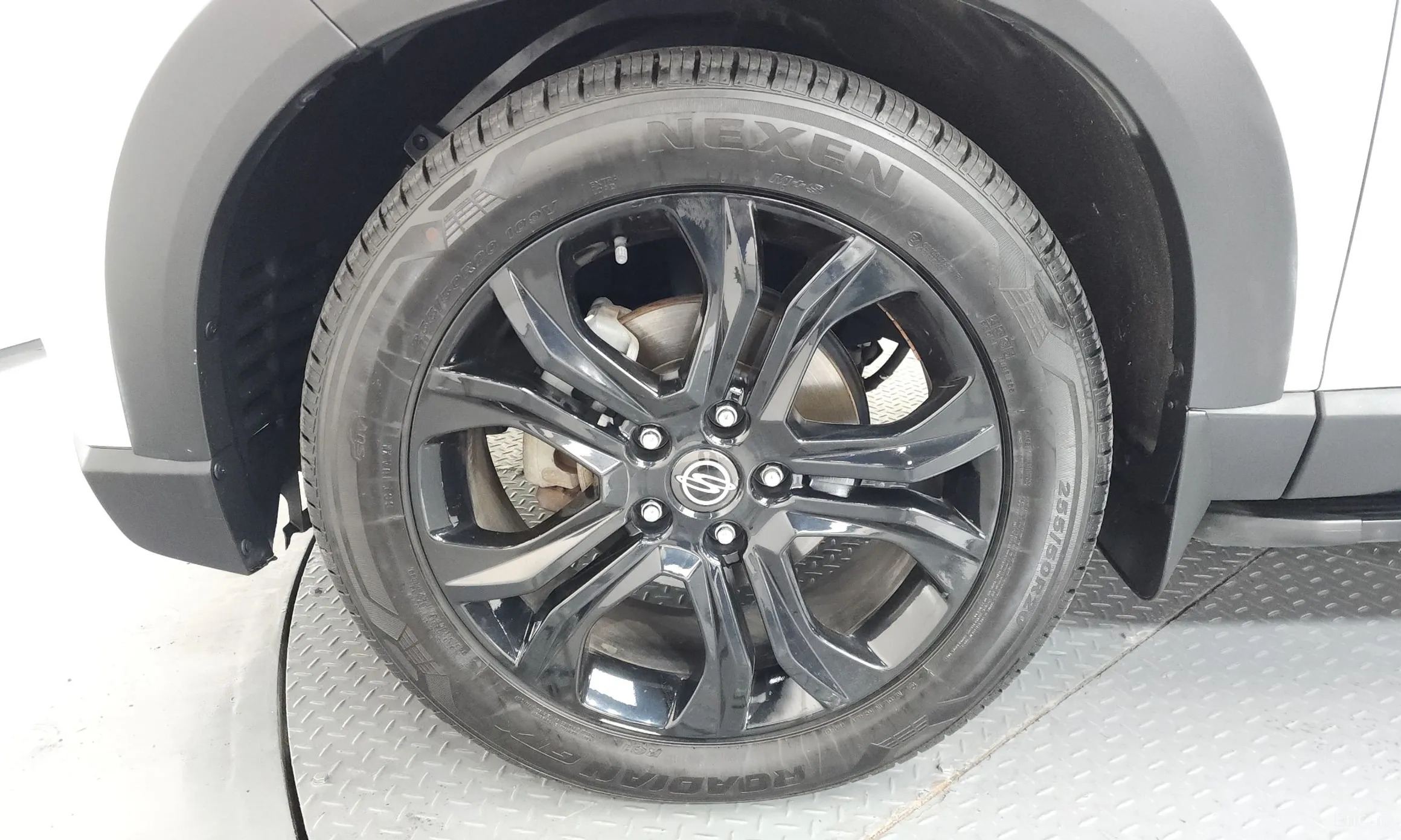 KG Mobility (SsangYong) Rexton превью 5