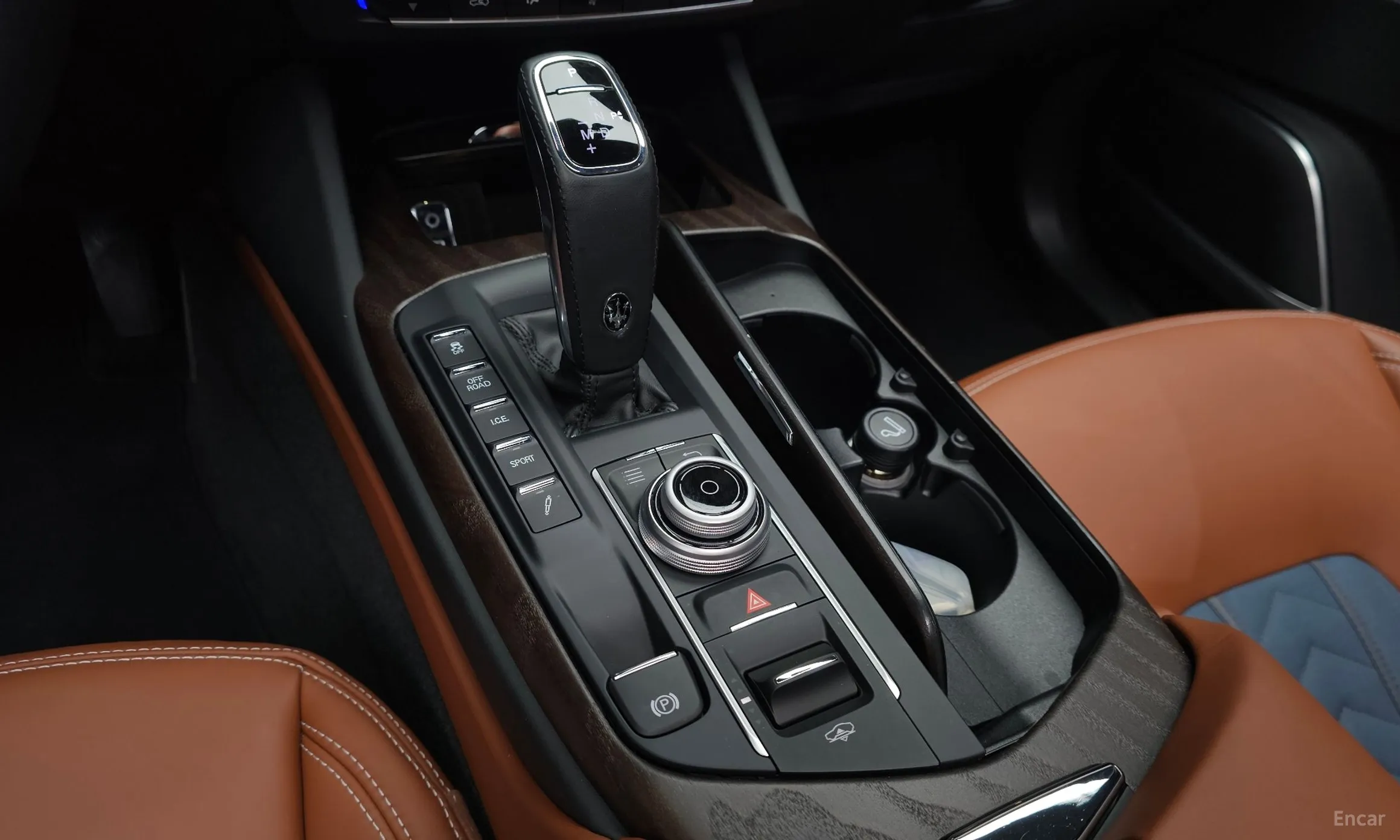 Maserati Levante превью 9