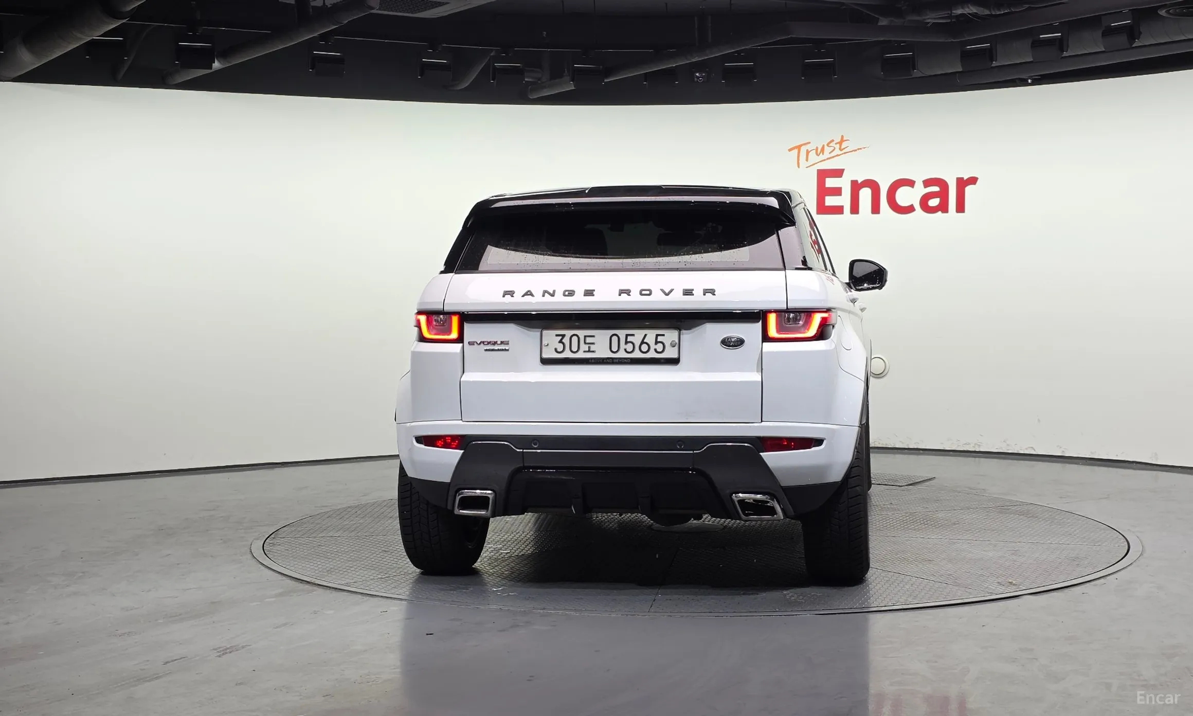 Land Rover Range Rover Evoque превью 4