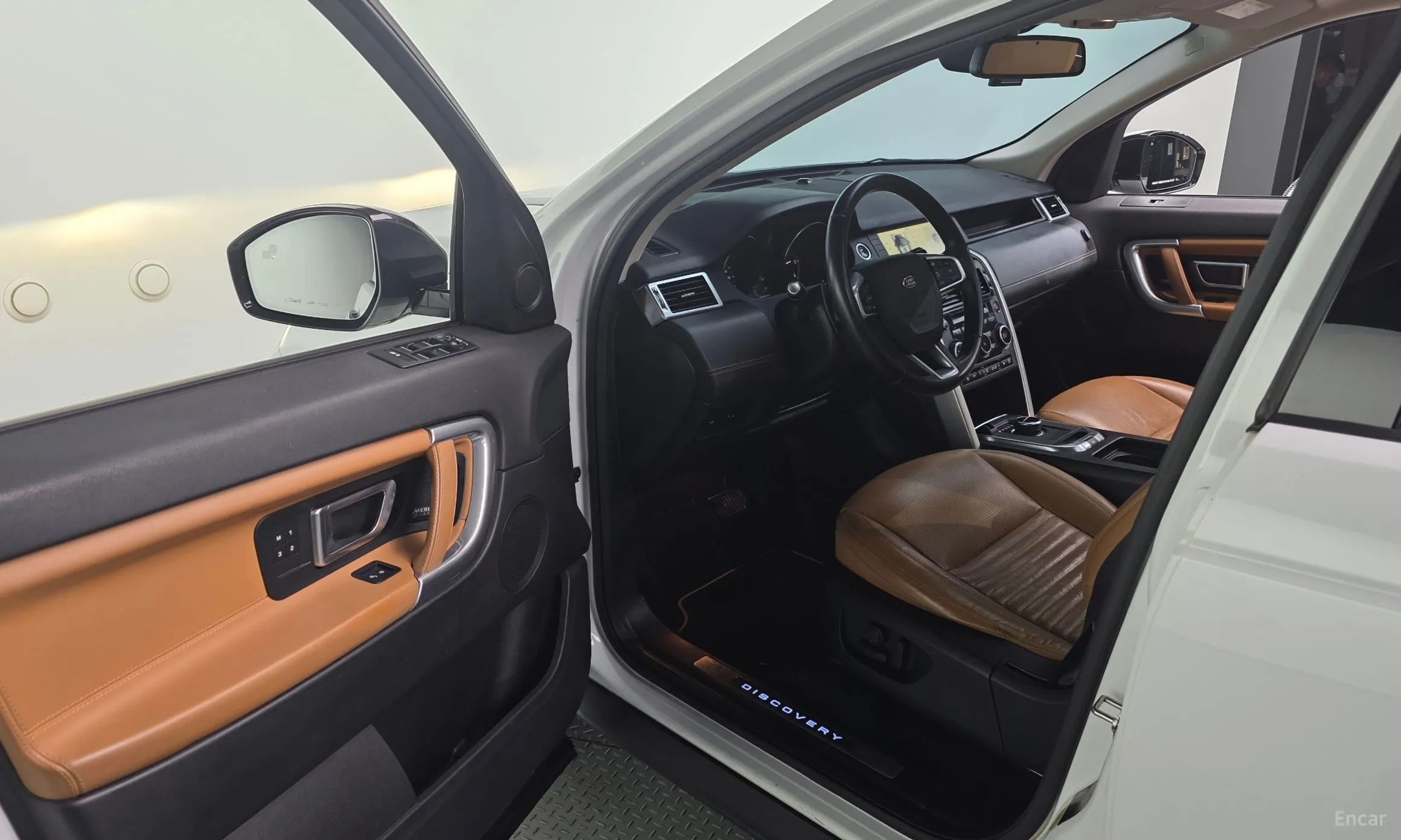 Land Rover Discovery Sports превью 11
