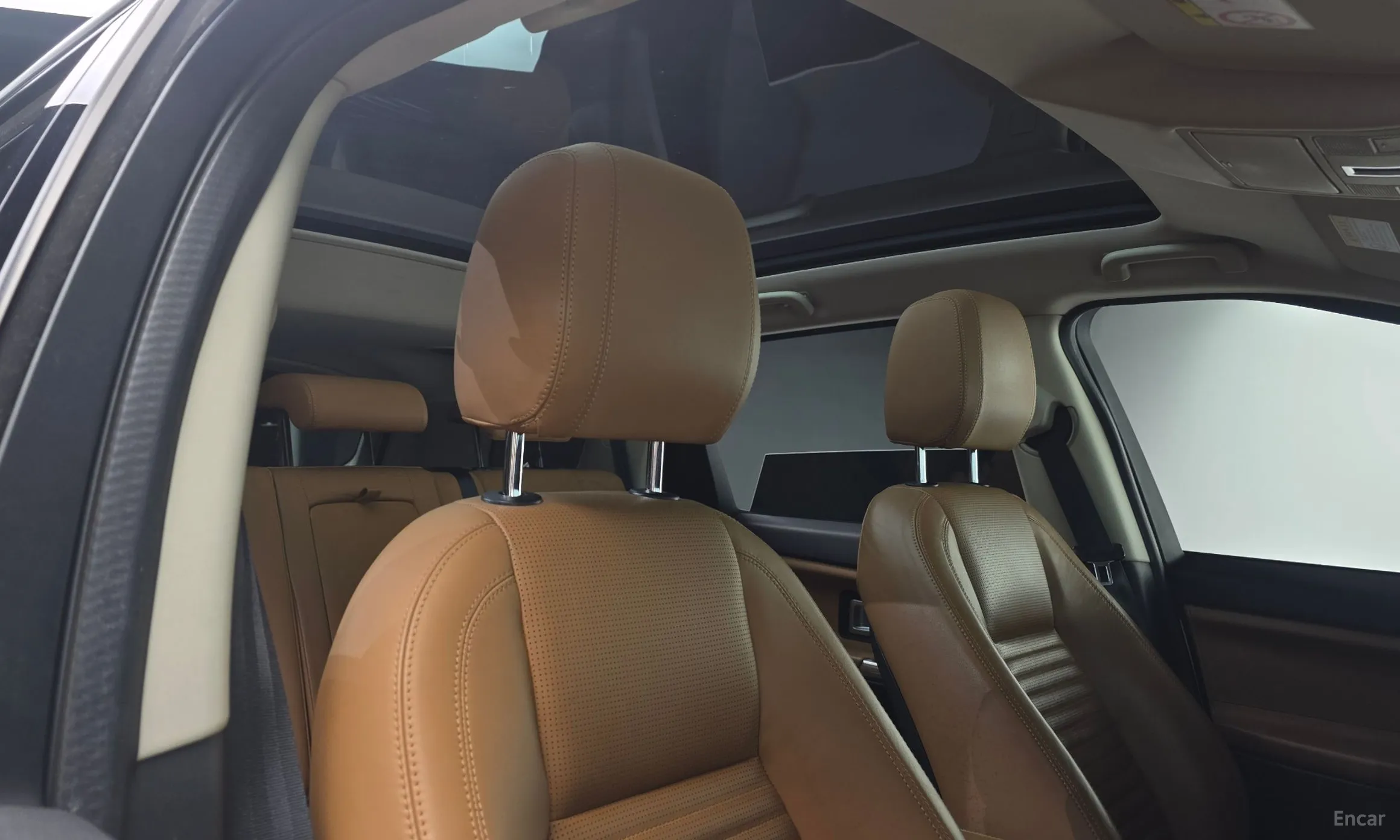 Land Rover Discovery Sports превью 19