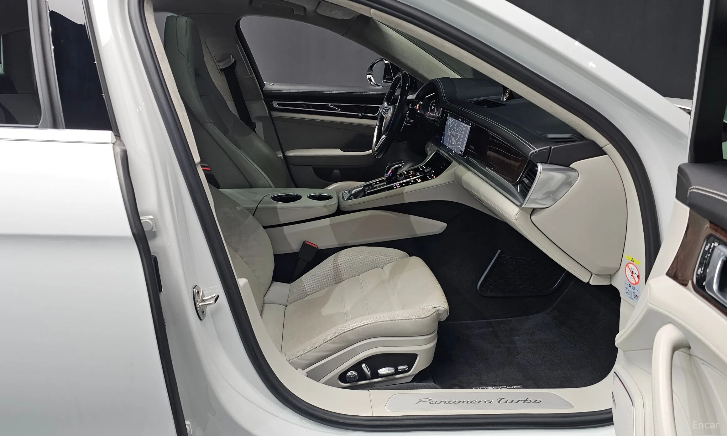 Porsche Panamera (971) превью 11