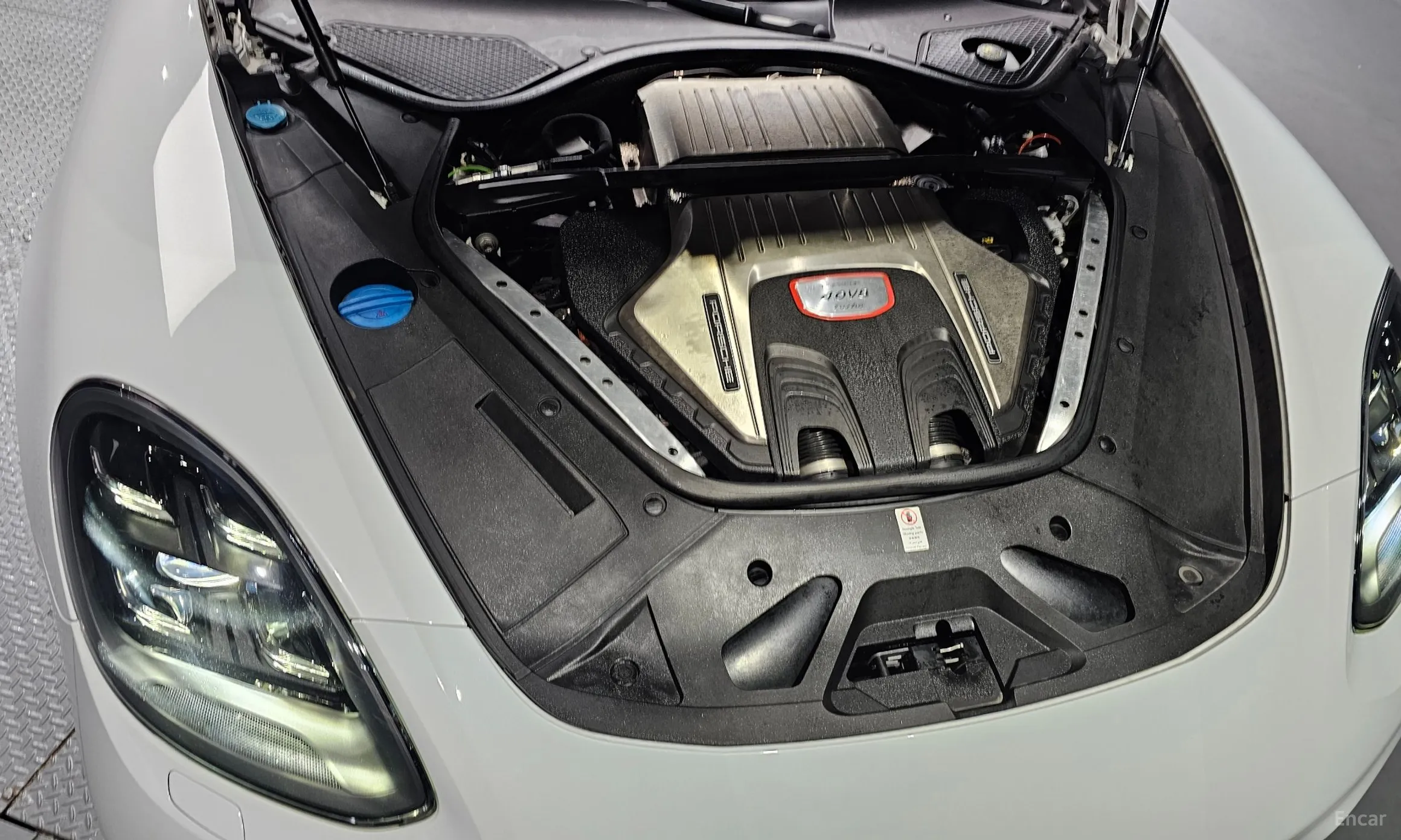 Porsche Panamera (971) превью 6
