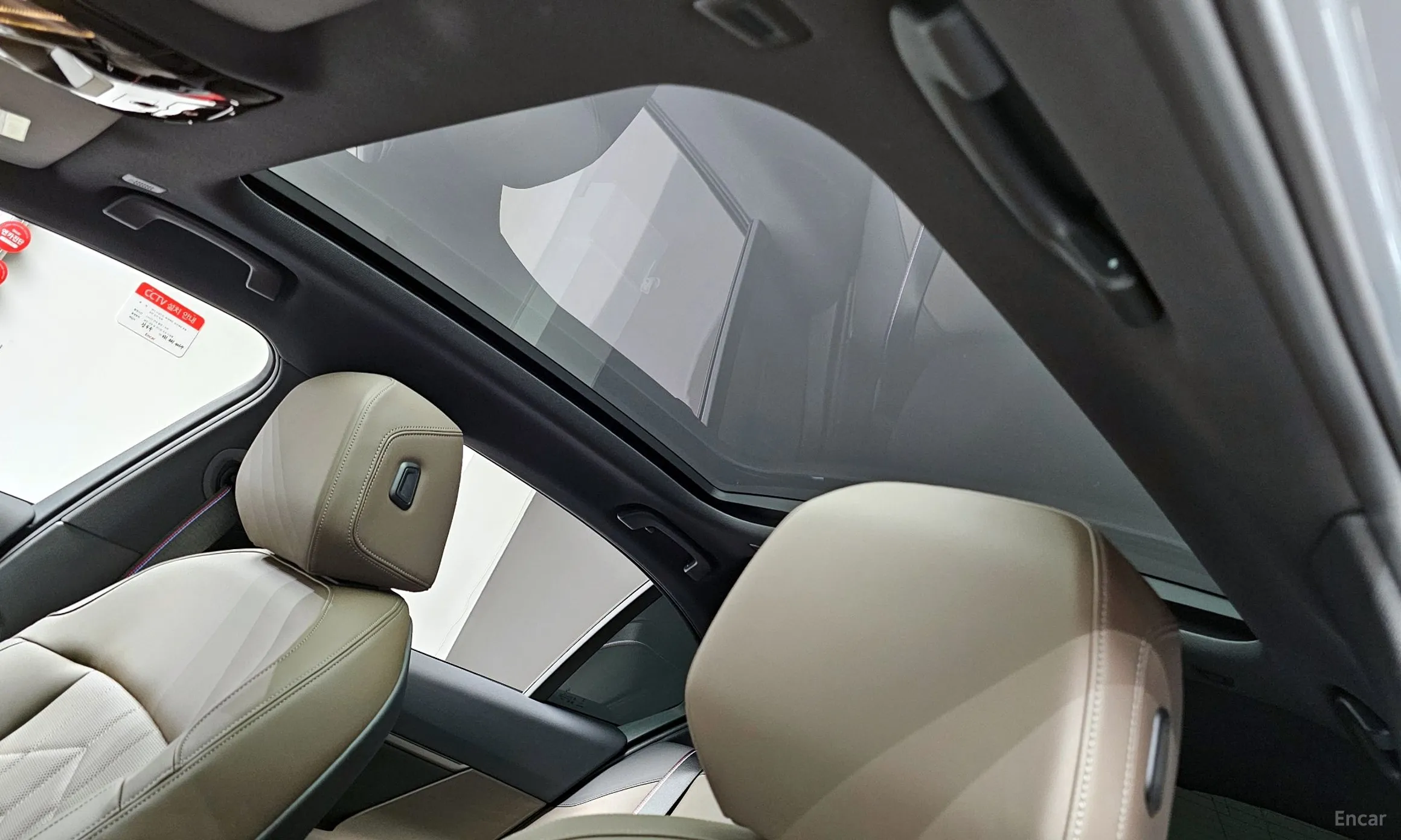 BMW 5 Series (G60) превью 20