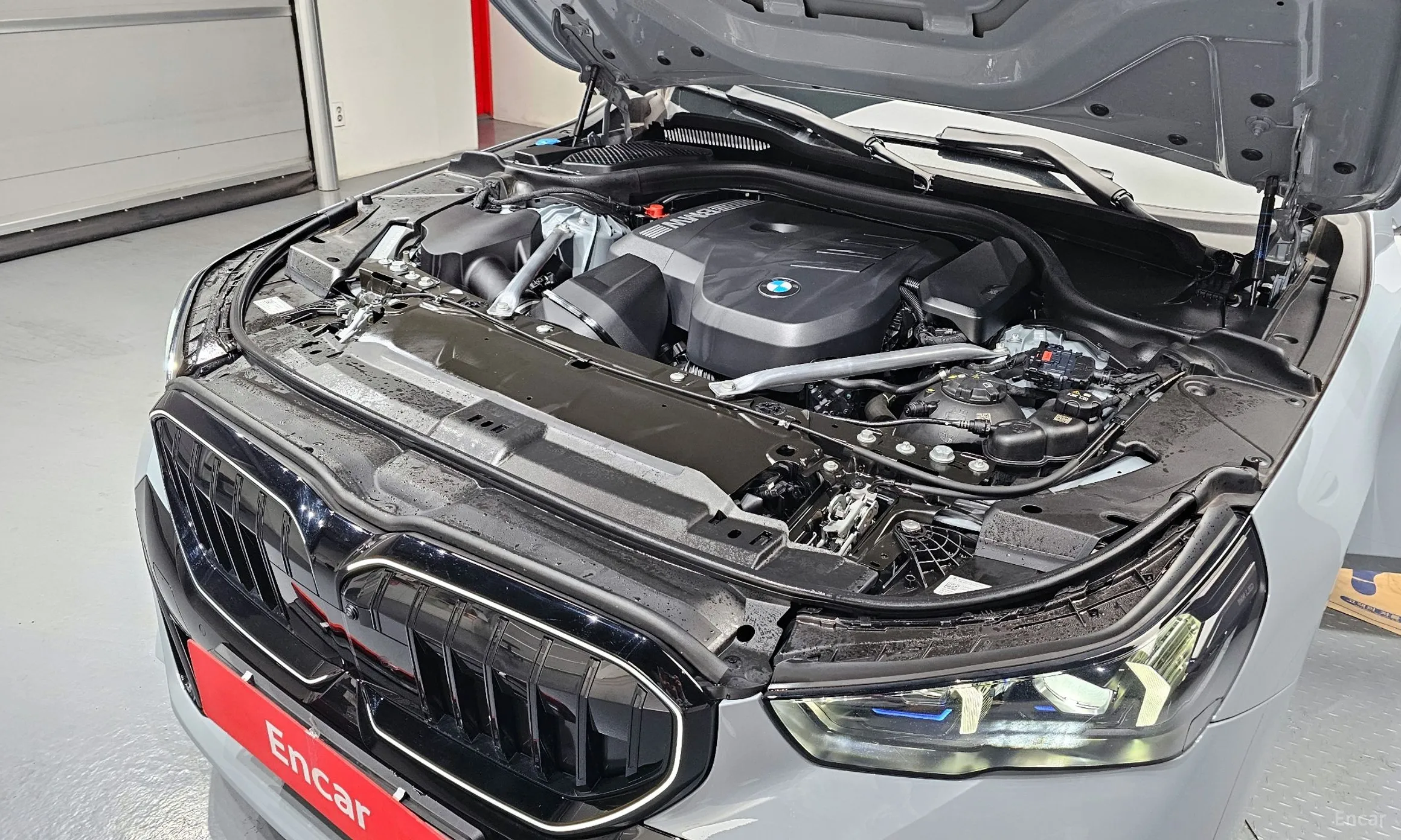 BMW 5 Series (G60) превью 6