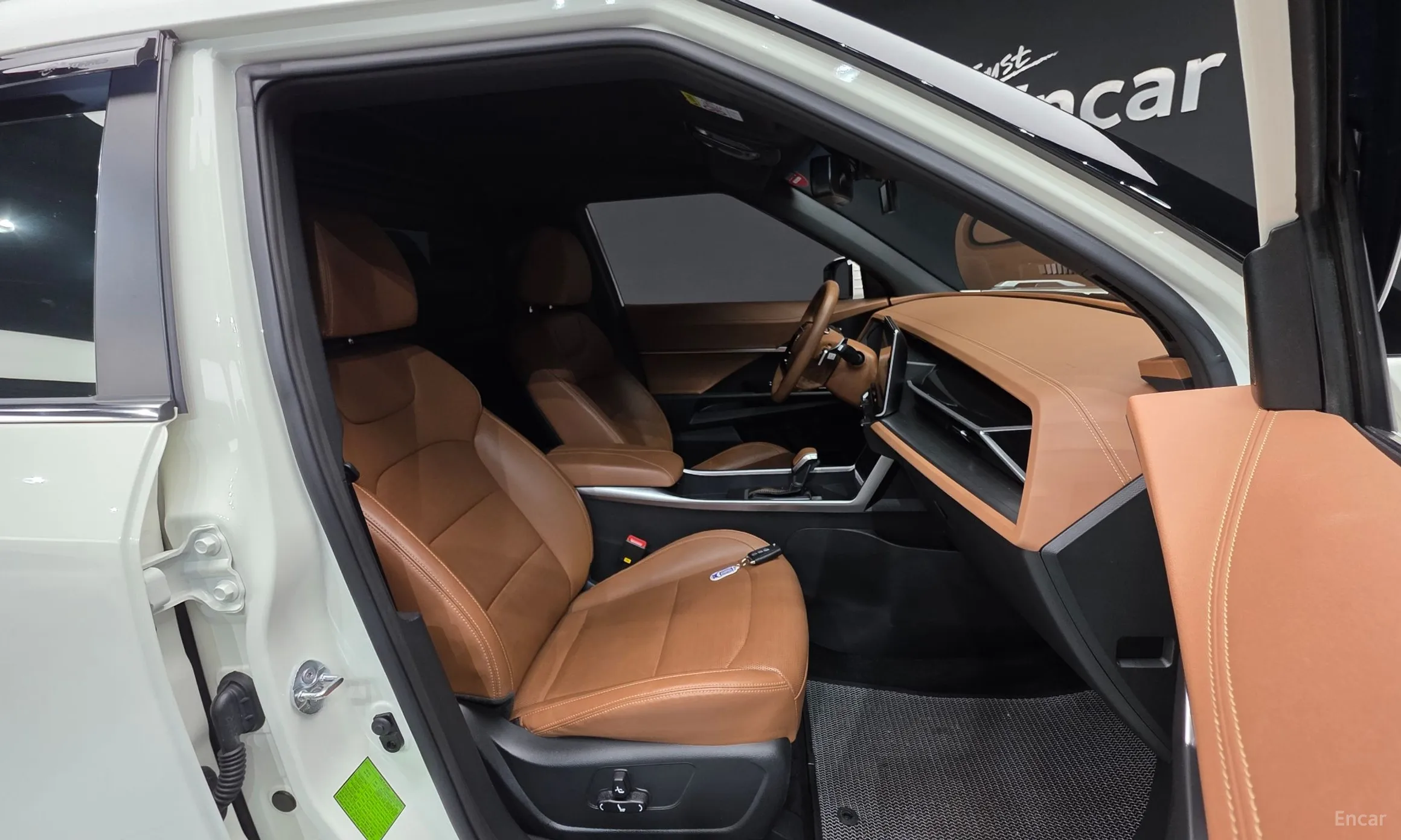 KG Mobility (SsangYong) Torres превью 10