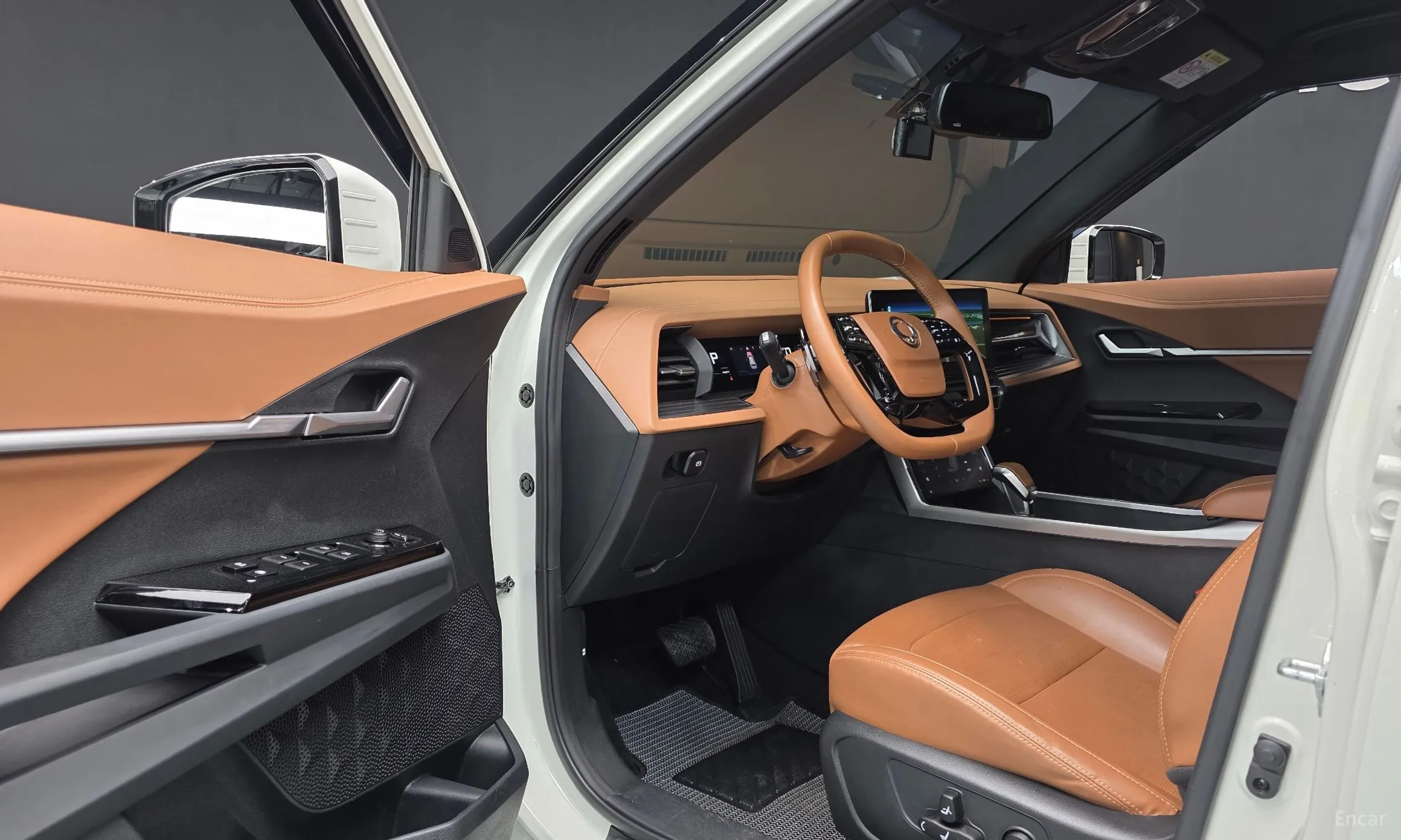 KG Mobility (SsangYong) Torres превью 11