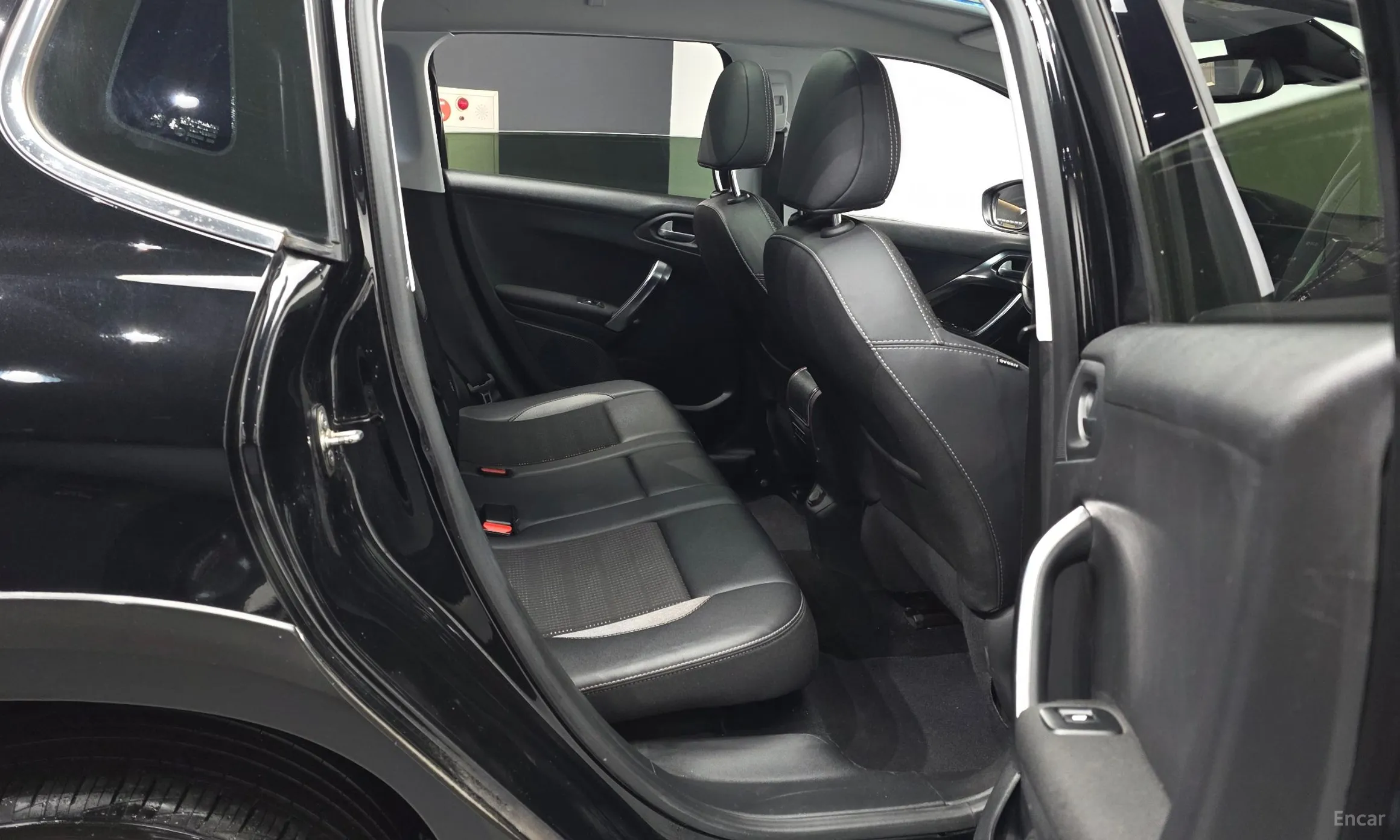 Peugeot 2008. превью 12