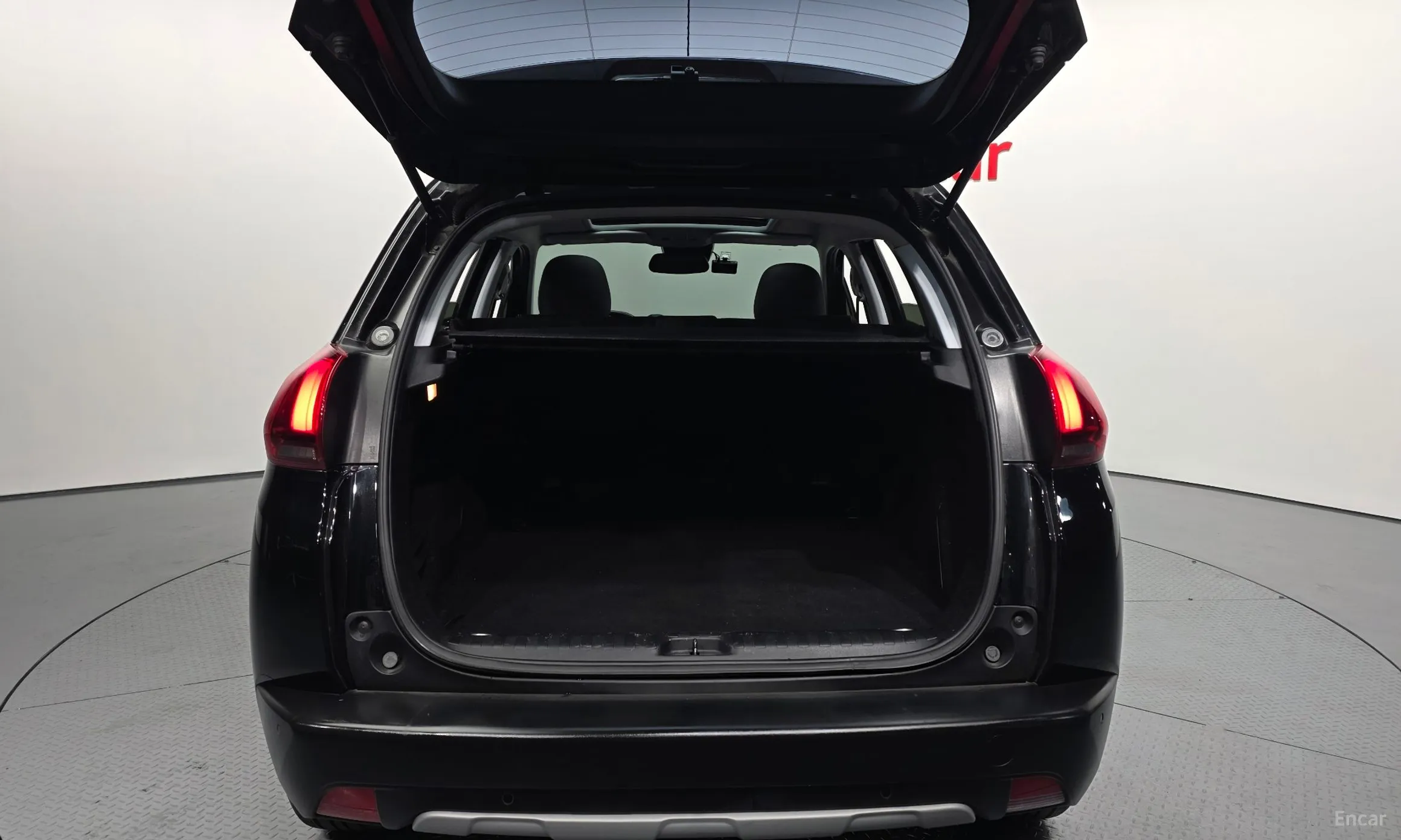 Peugeot 2008. превью 20