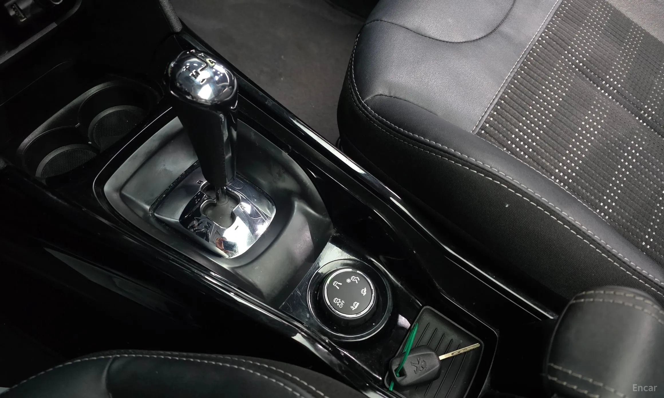 Peugeot 2008. превью 9
