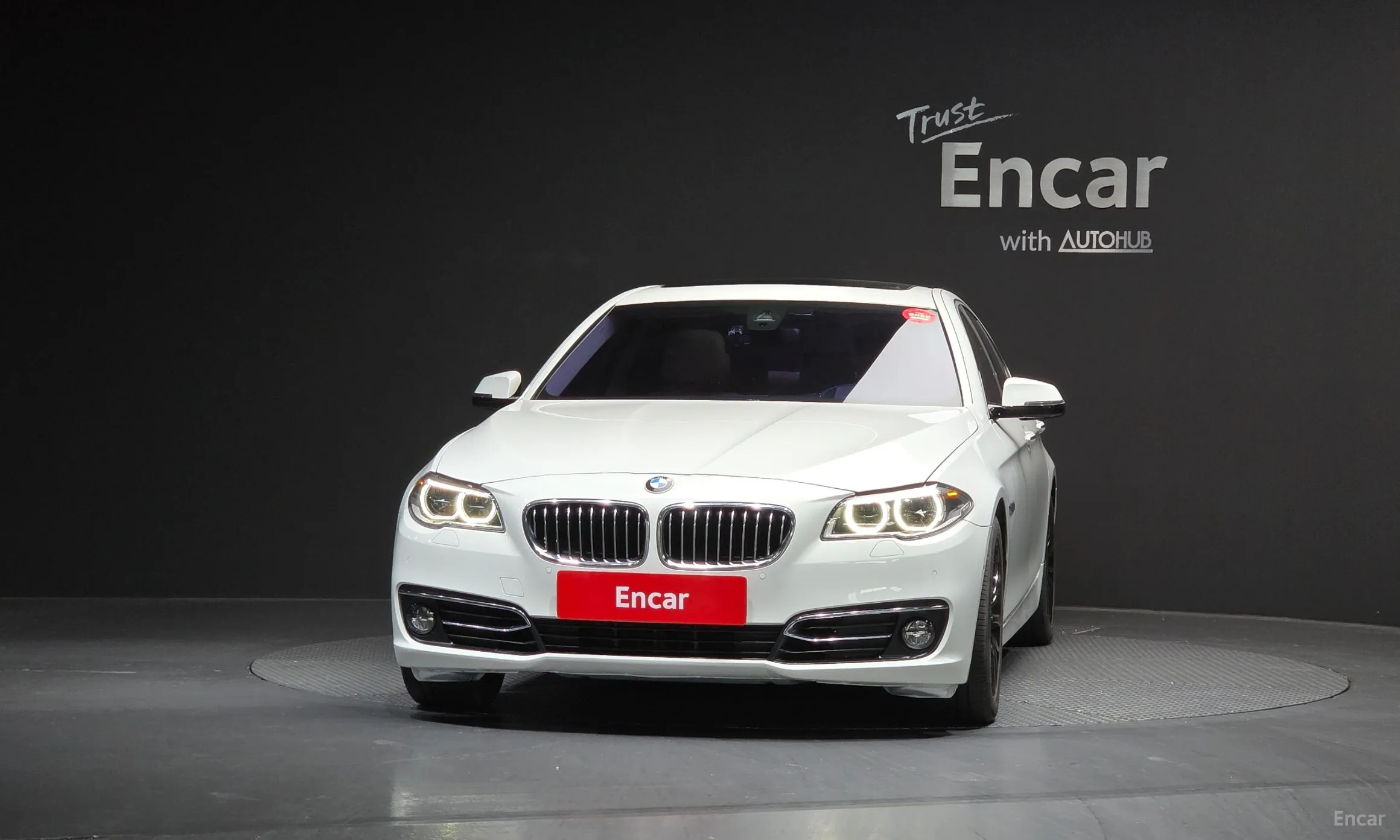 BMW 5 Series (F10) превью 3