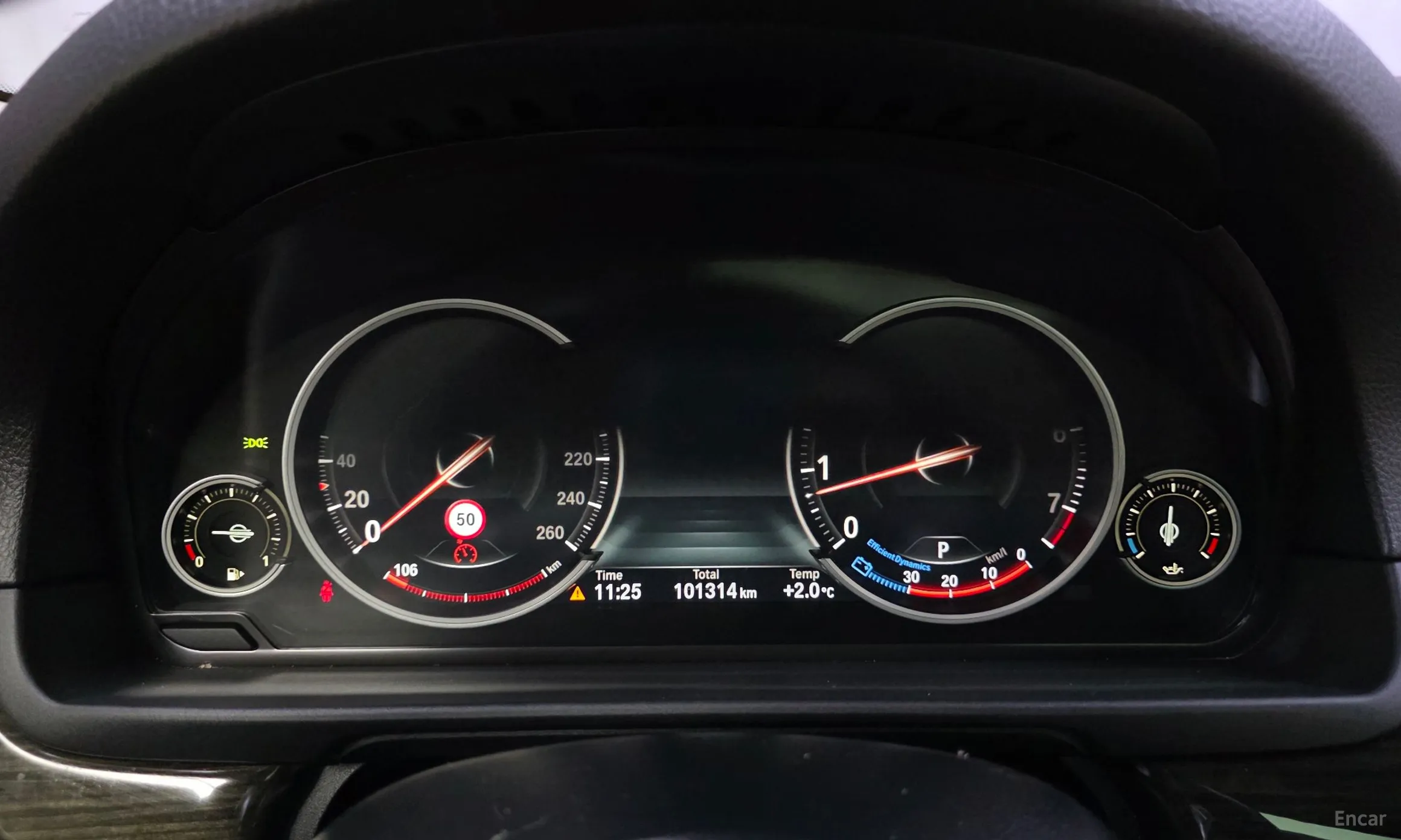 BMW 5 Series (F10) превью 8