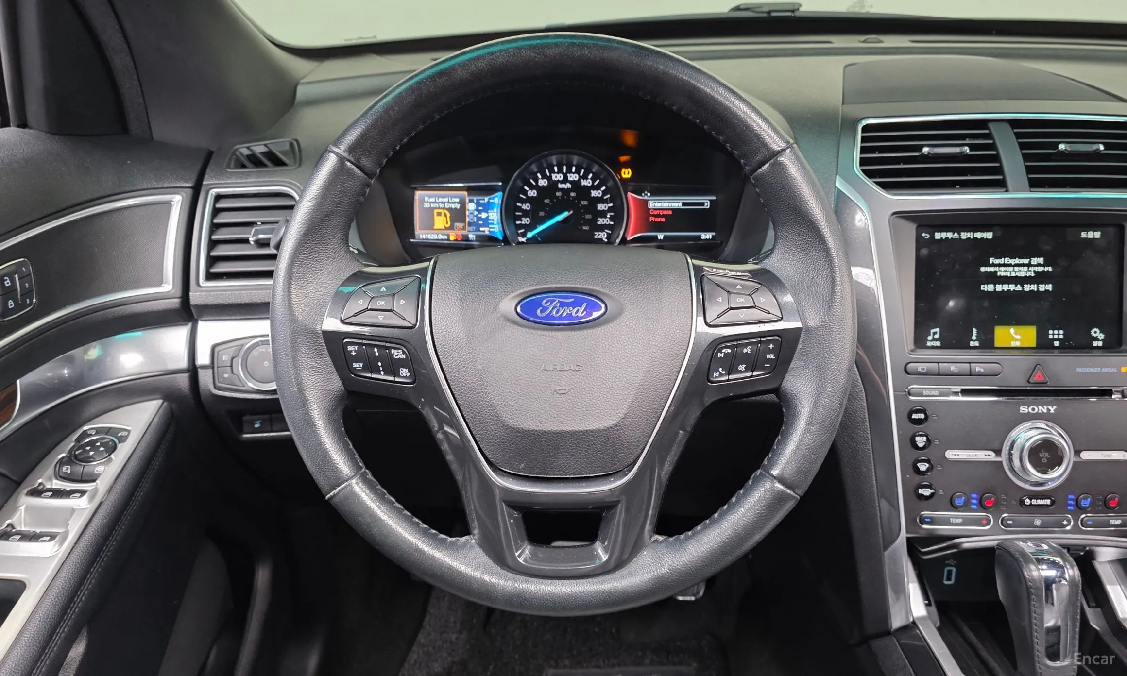 Ford Explorer превью 13