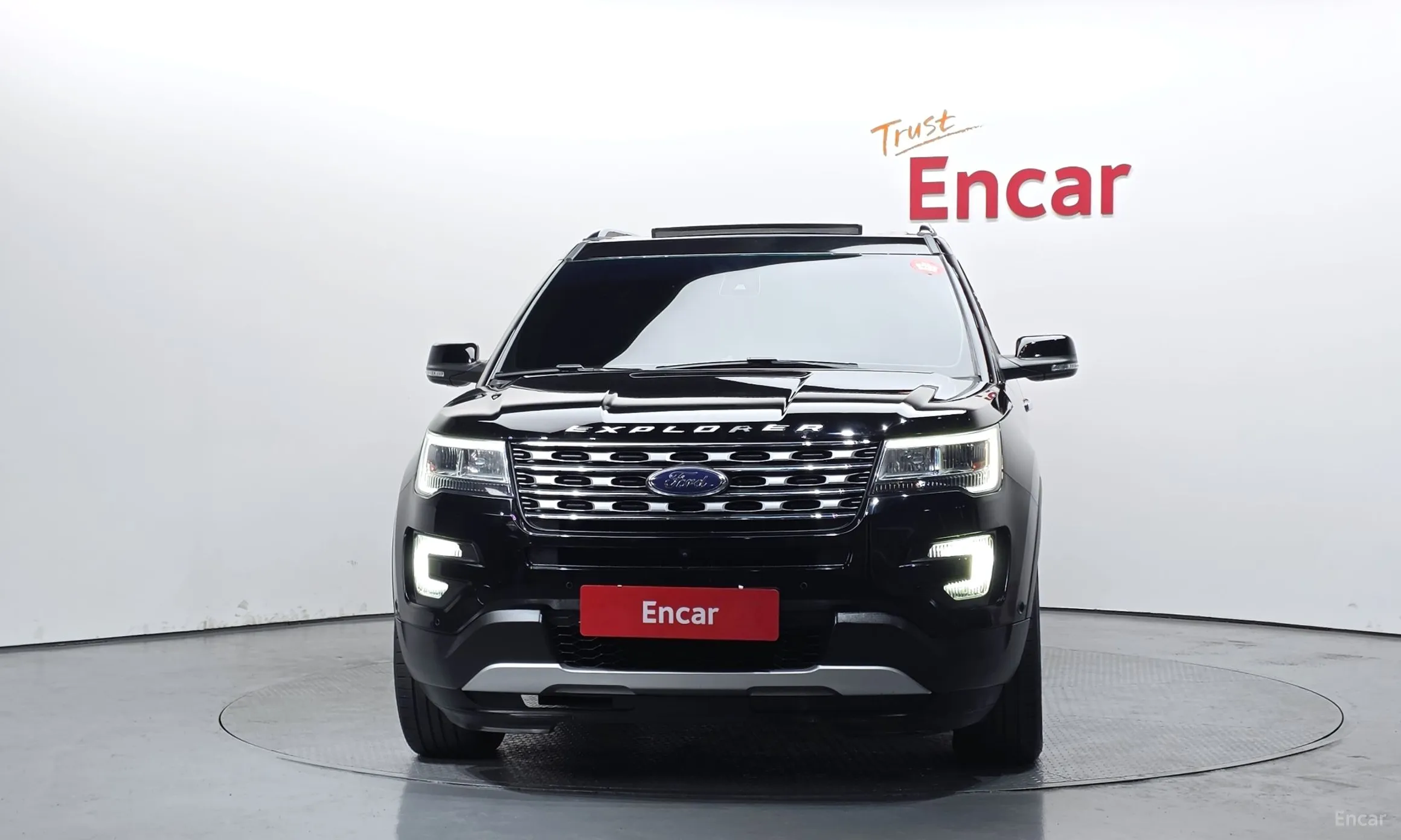 Ford Explorer превью 3