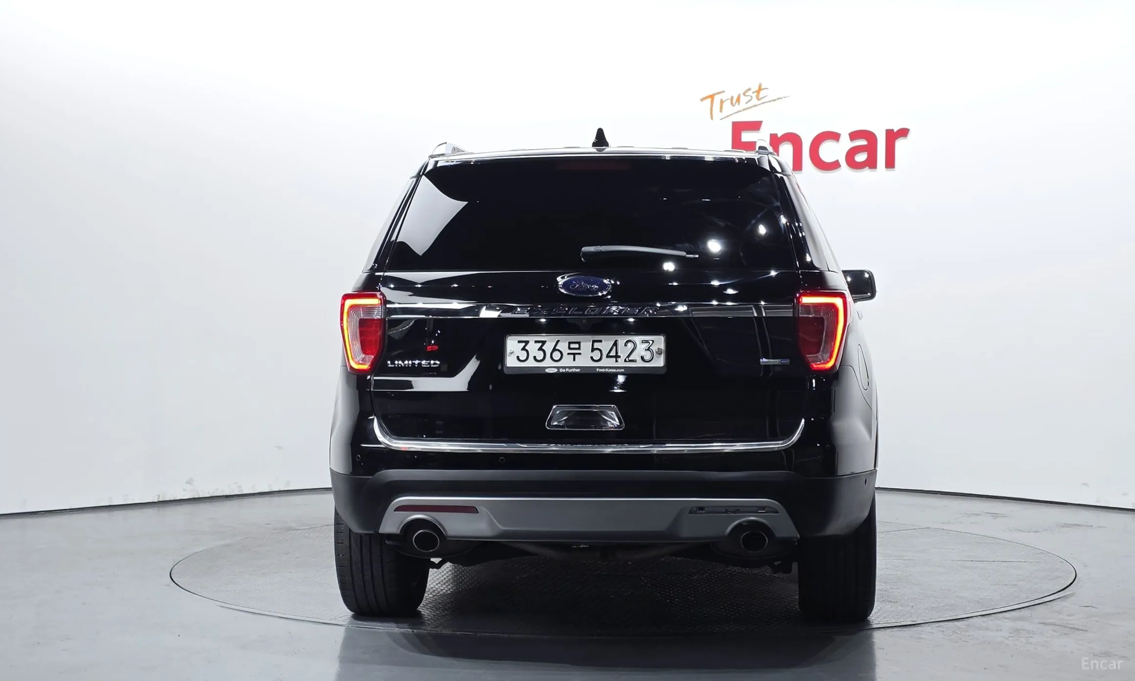Ford Explorer превью 4