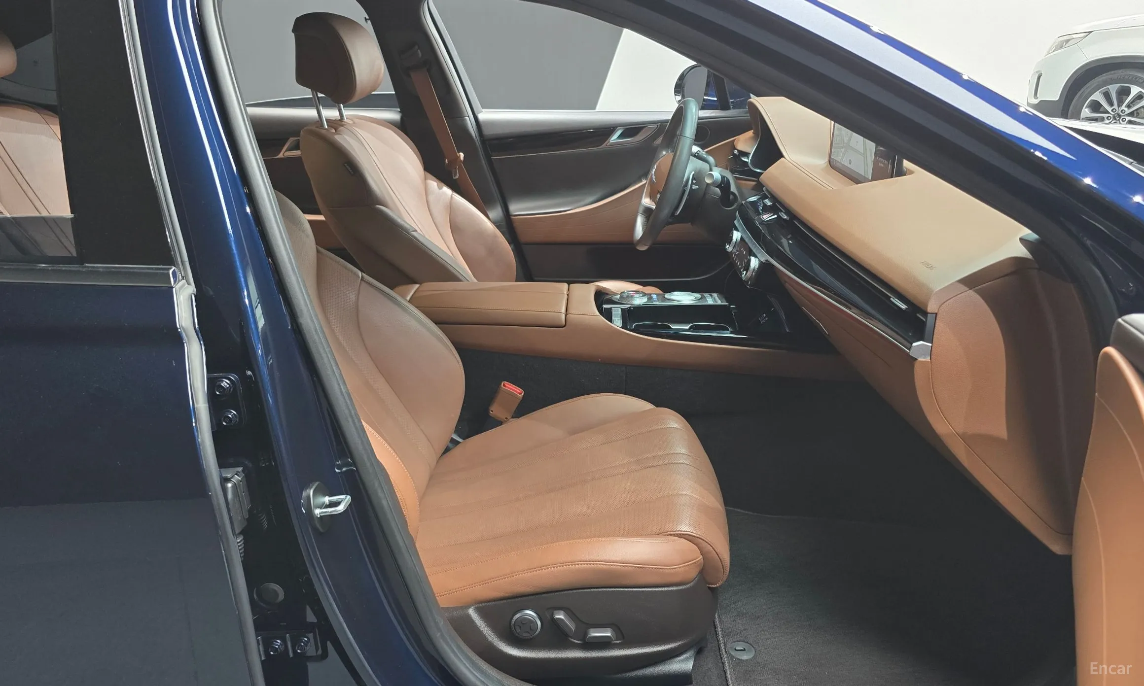 Genesis G80 (RG3) превью 10