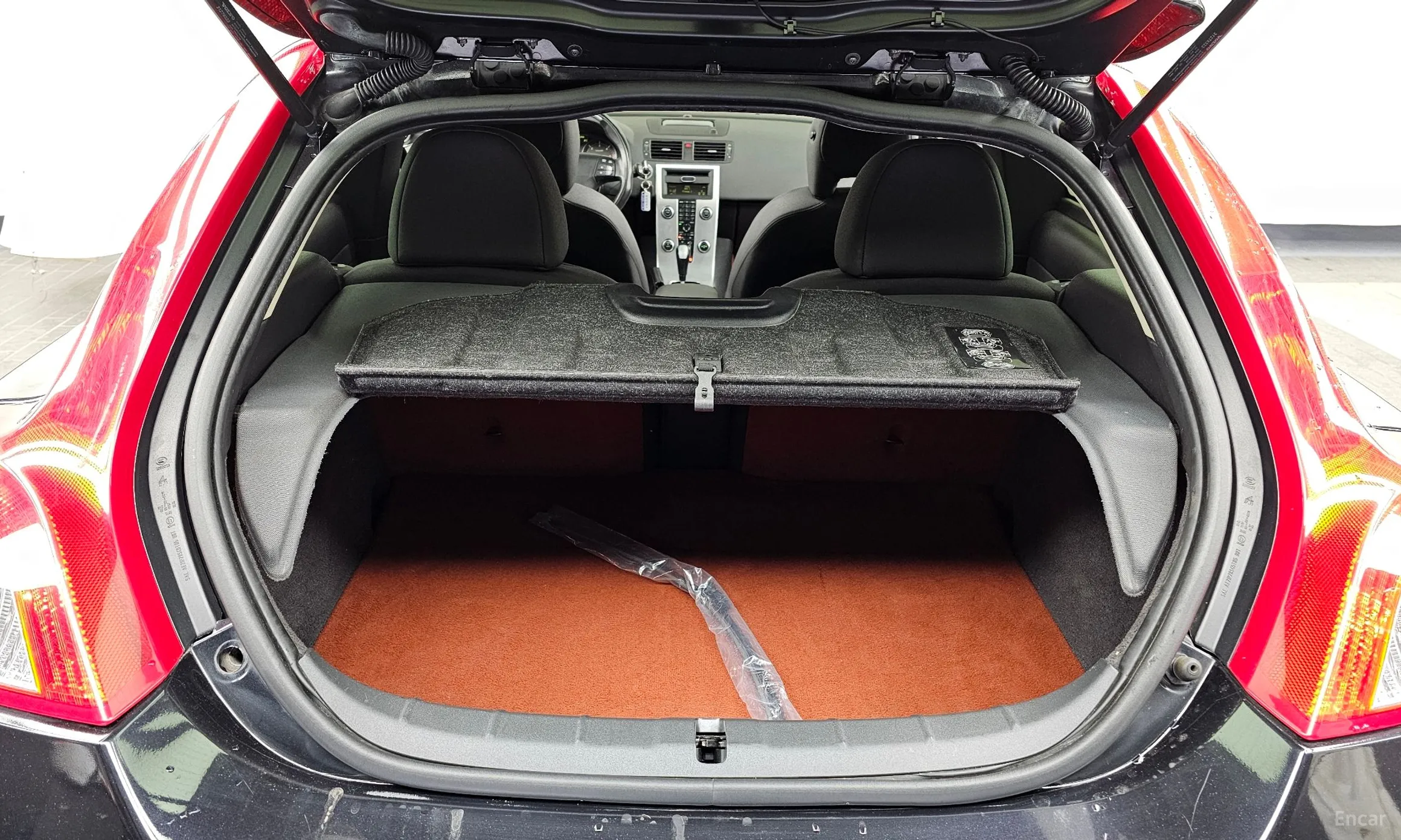Volvo C30. превью 20