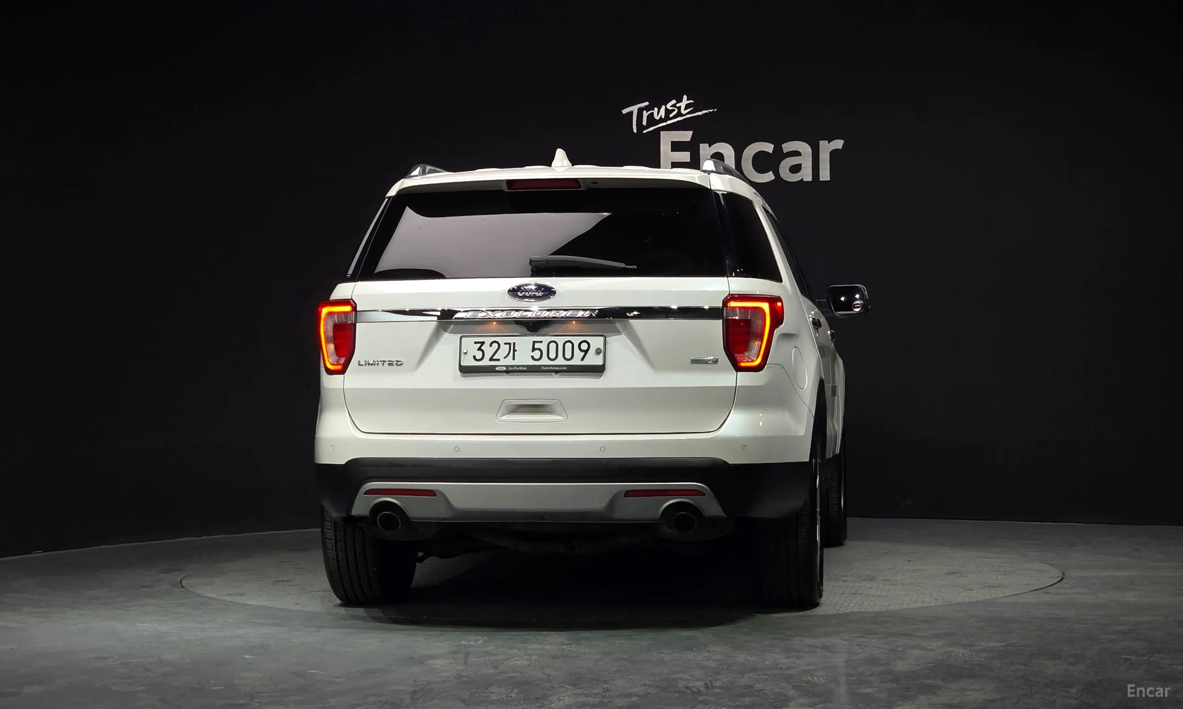 Ford Explorer превью 4