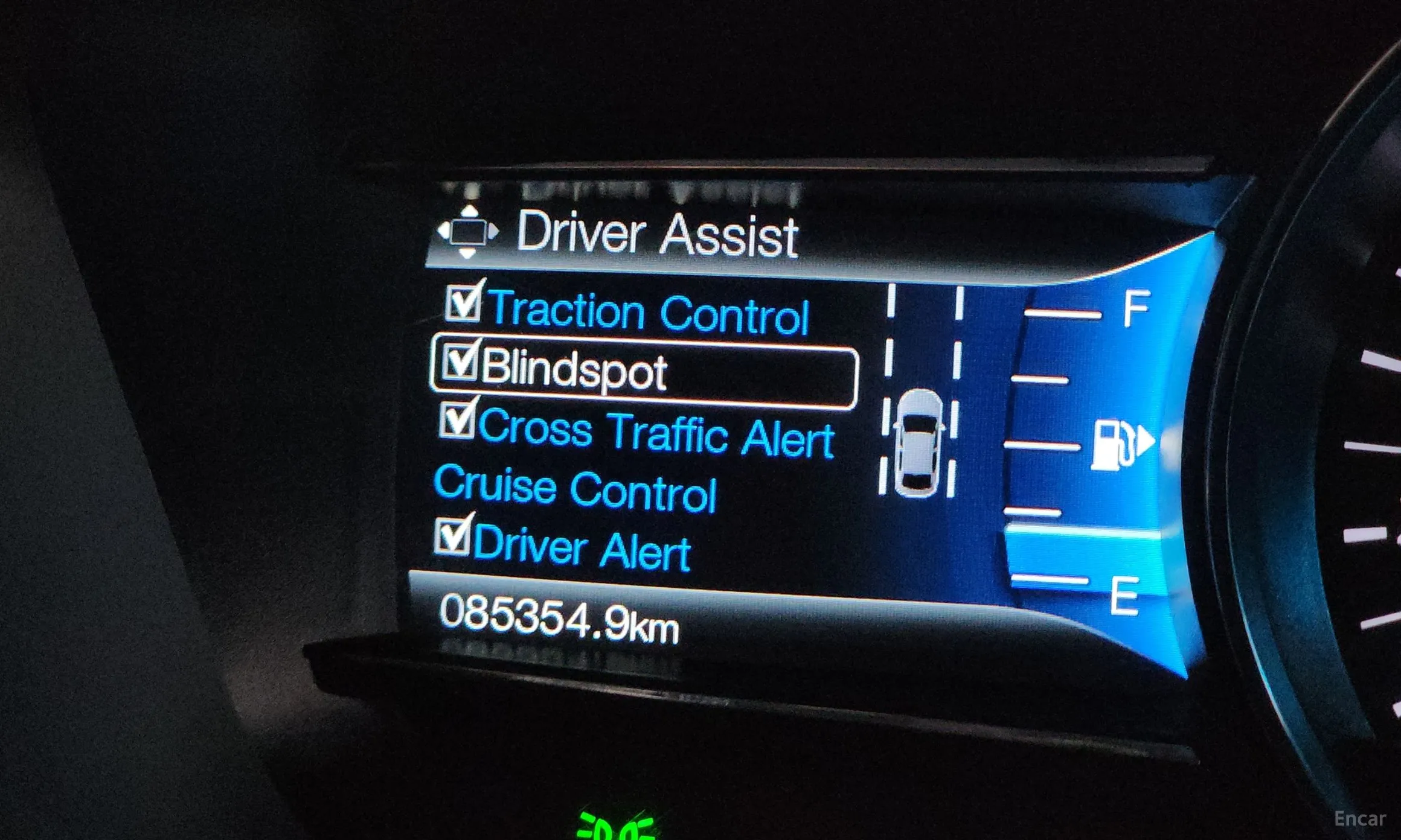 Ford Explorer превью 16