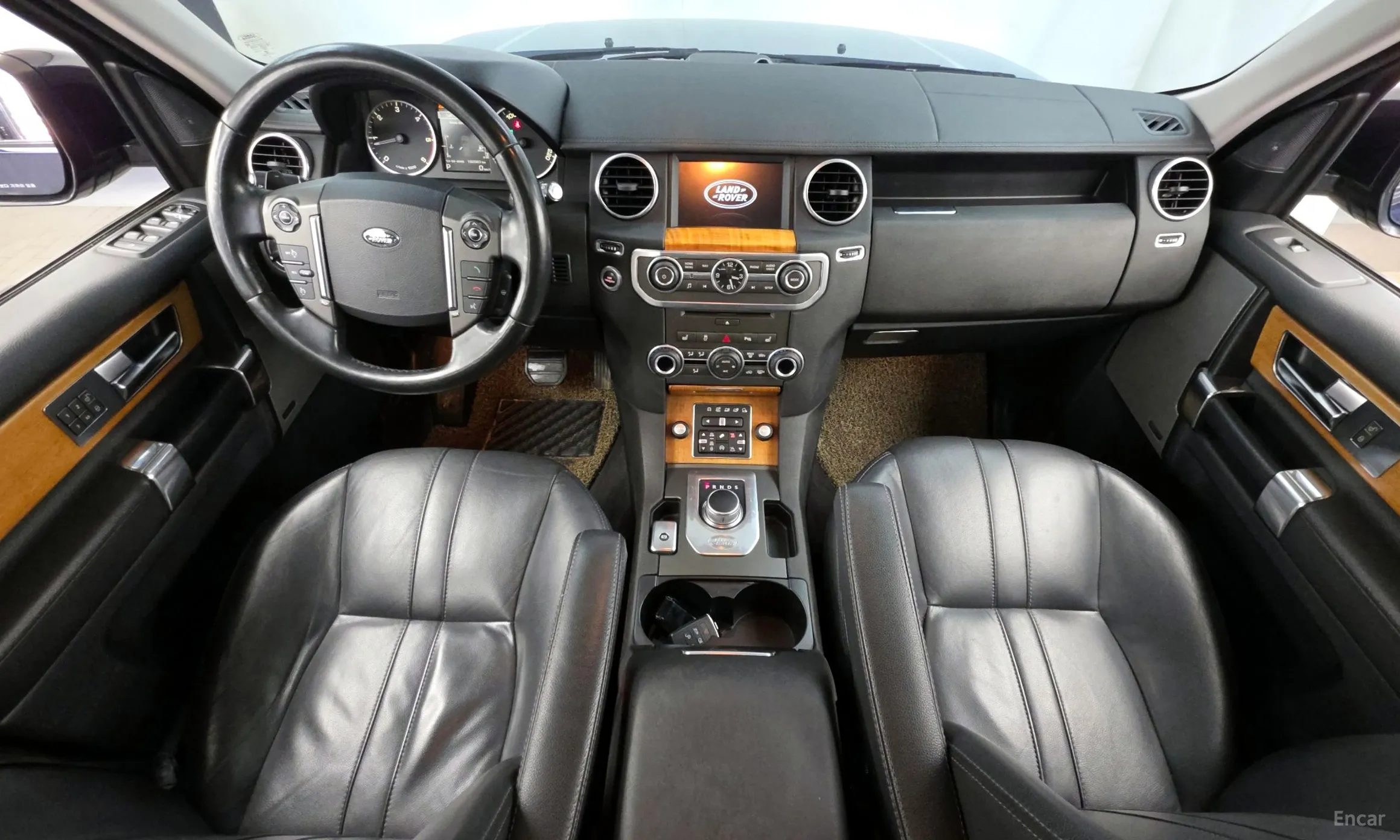 Land Rover Discovery 4 превью 7