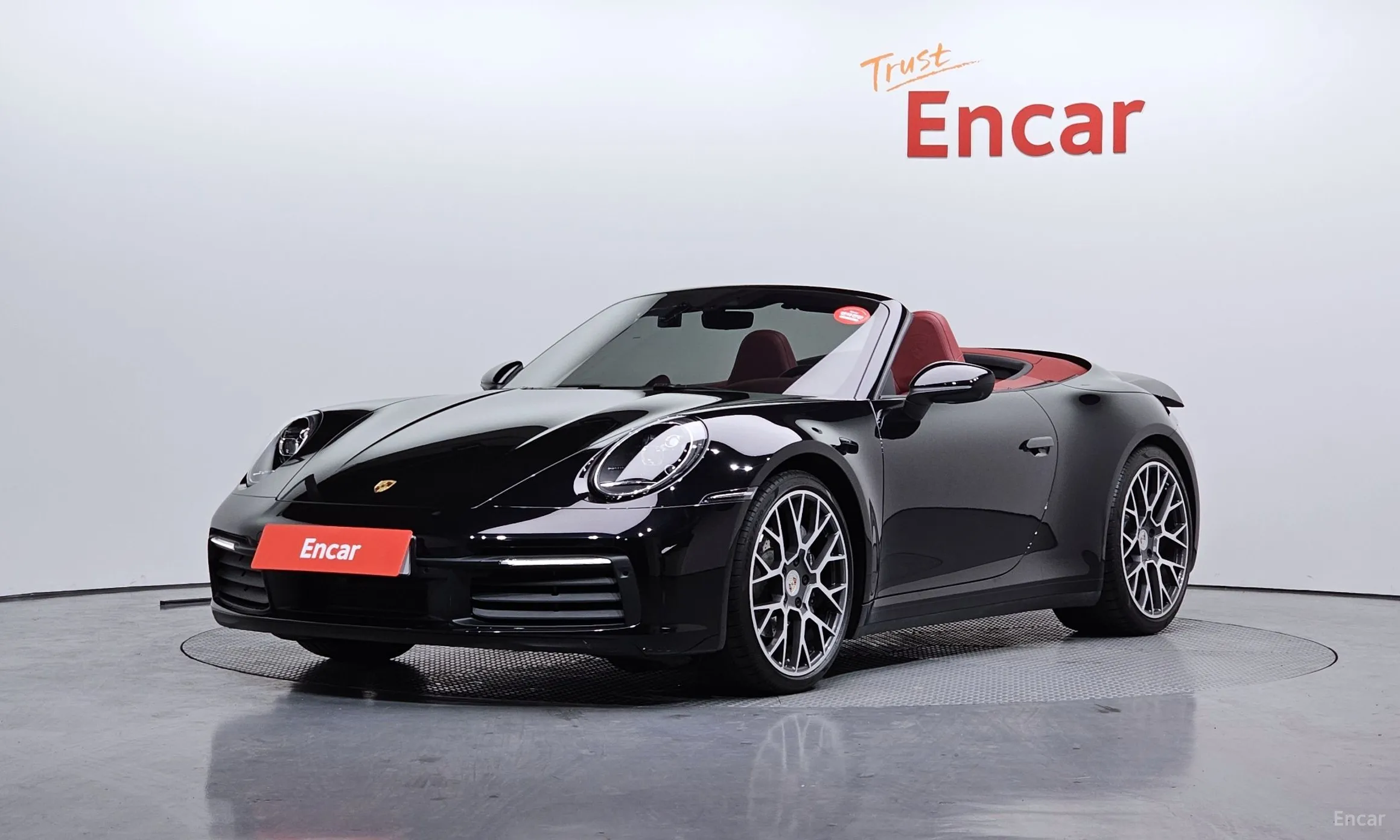 911 (992)