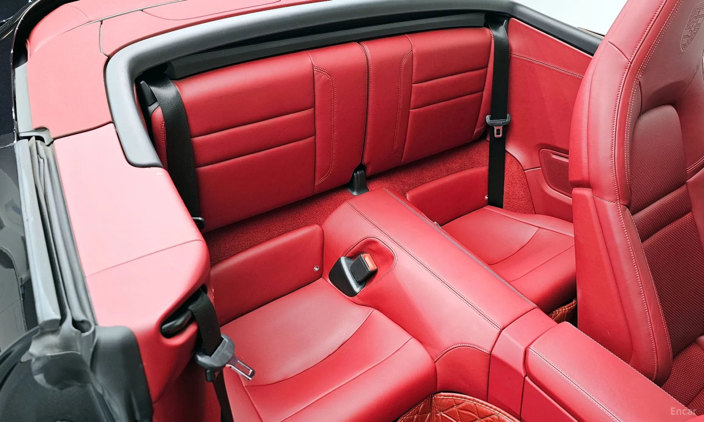 Porsche 911 (992) превью 12