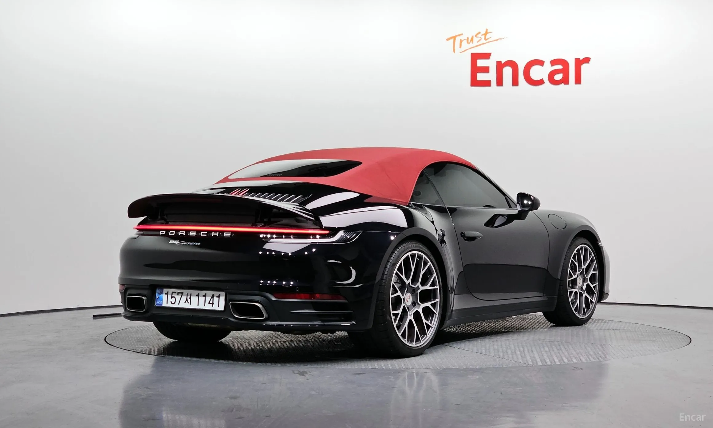 Porsche 911 (992) превью 20