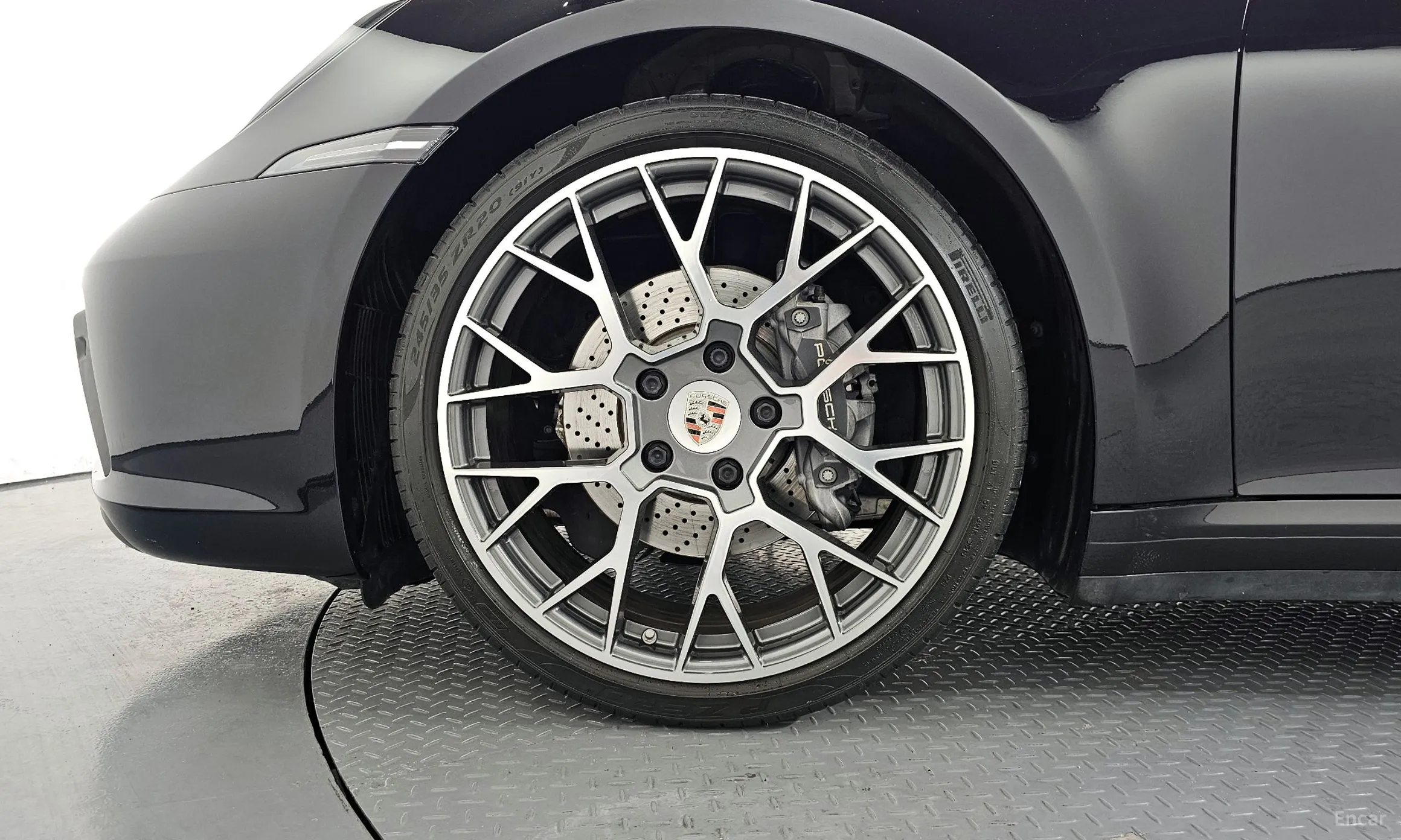 Porsche 911 (992) превью 5